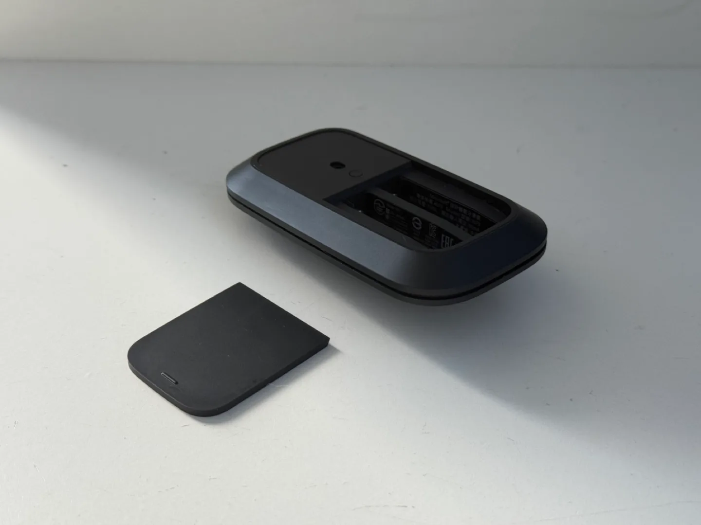 Microsoft Surface Bluetooth Mouse - Black image indicator(3)