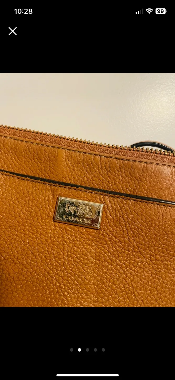 Coach Leather Crossbody Bag image indicator(2)