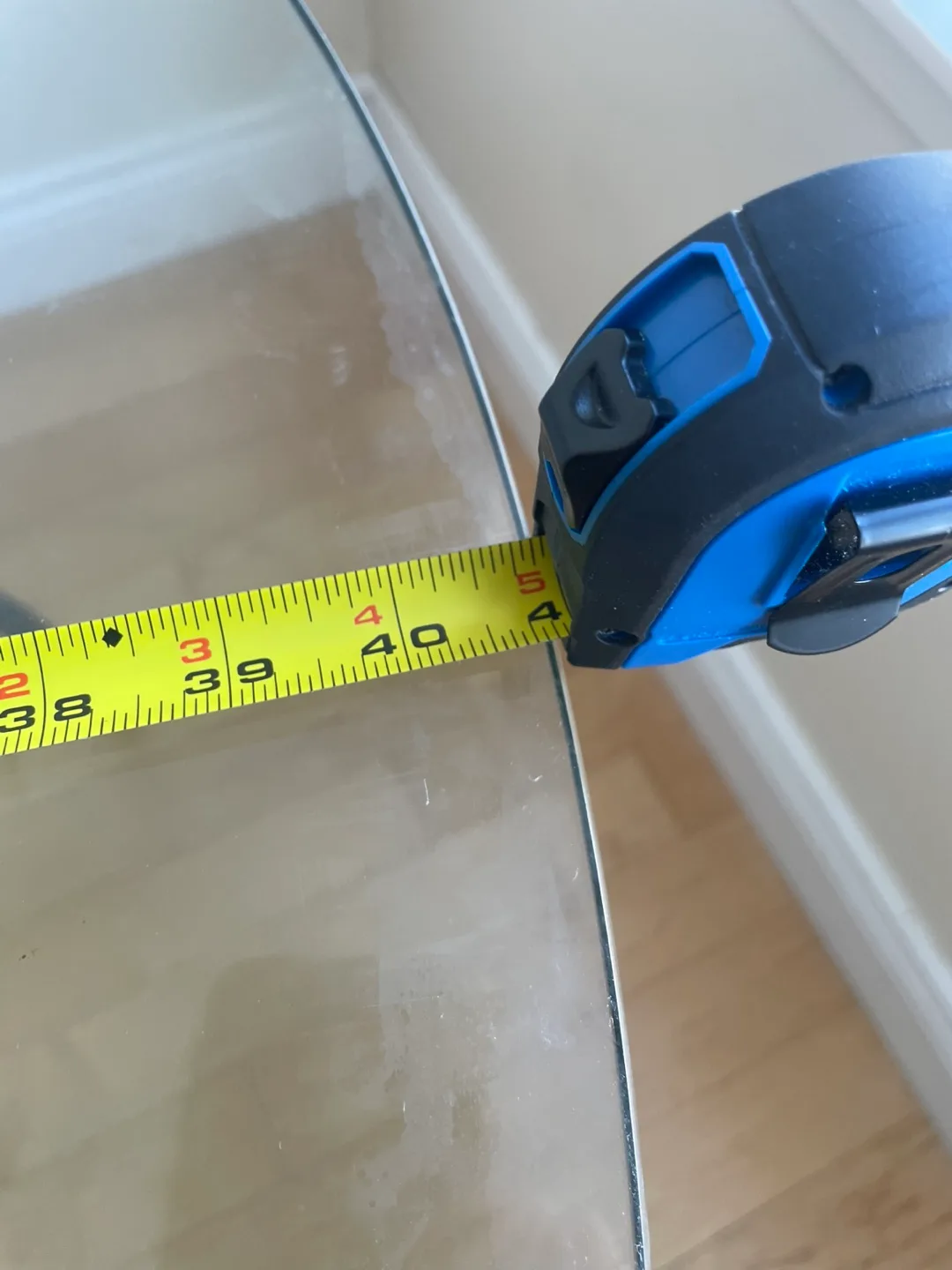 Round Glass Top Table image indicator(3)