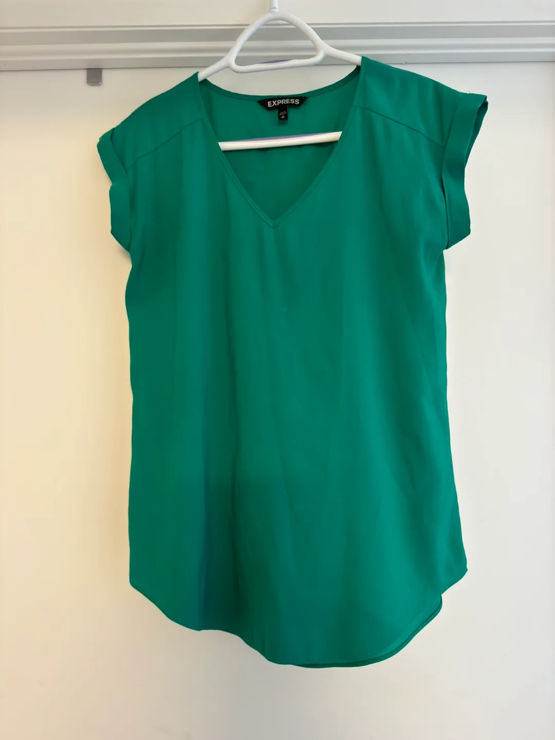 Express Women's V-Neck Short Sleeve Tops - Bundle of 5 image indicator(3)