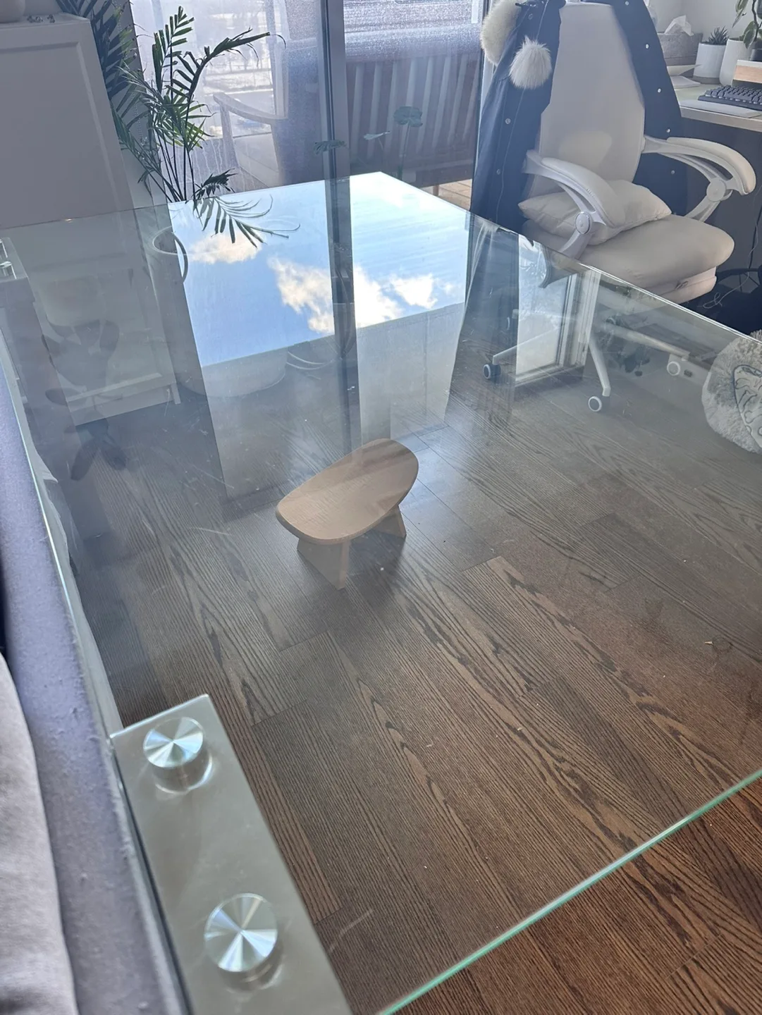 Glass Dining Table with Chrome Legs image indicator(3)