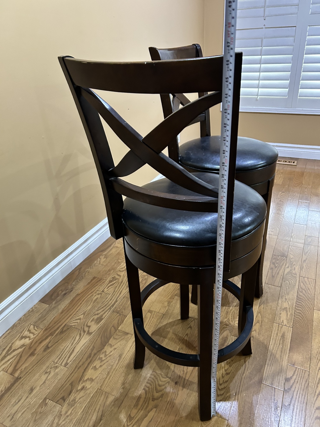 Pair of Dark Brown Bar Stools with Black leatherette Seats - photo 5