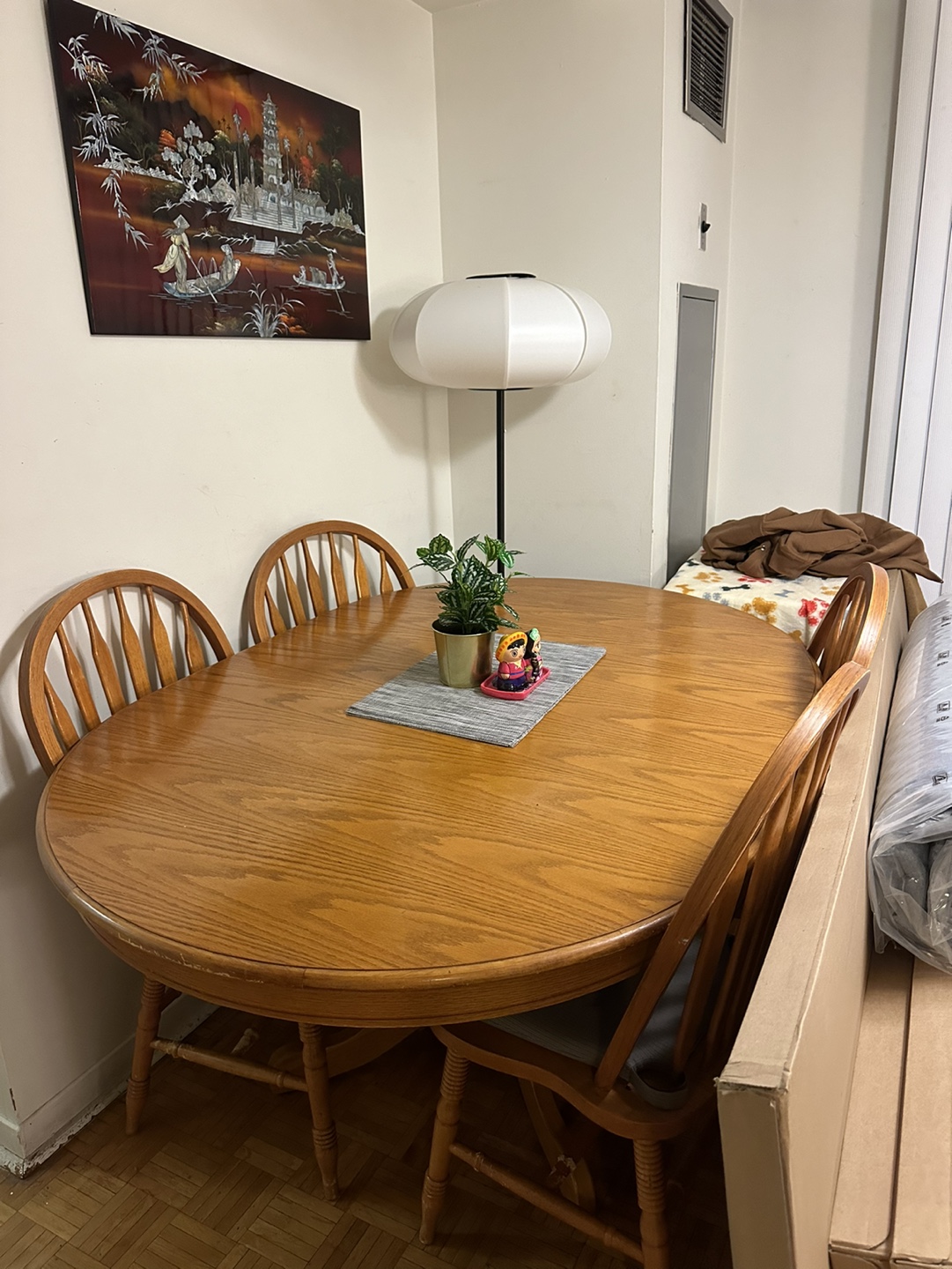 Round Oak Dining Table with 4 Chairs