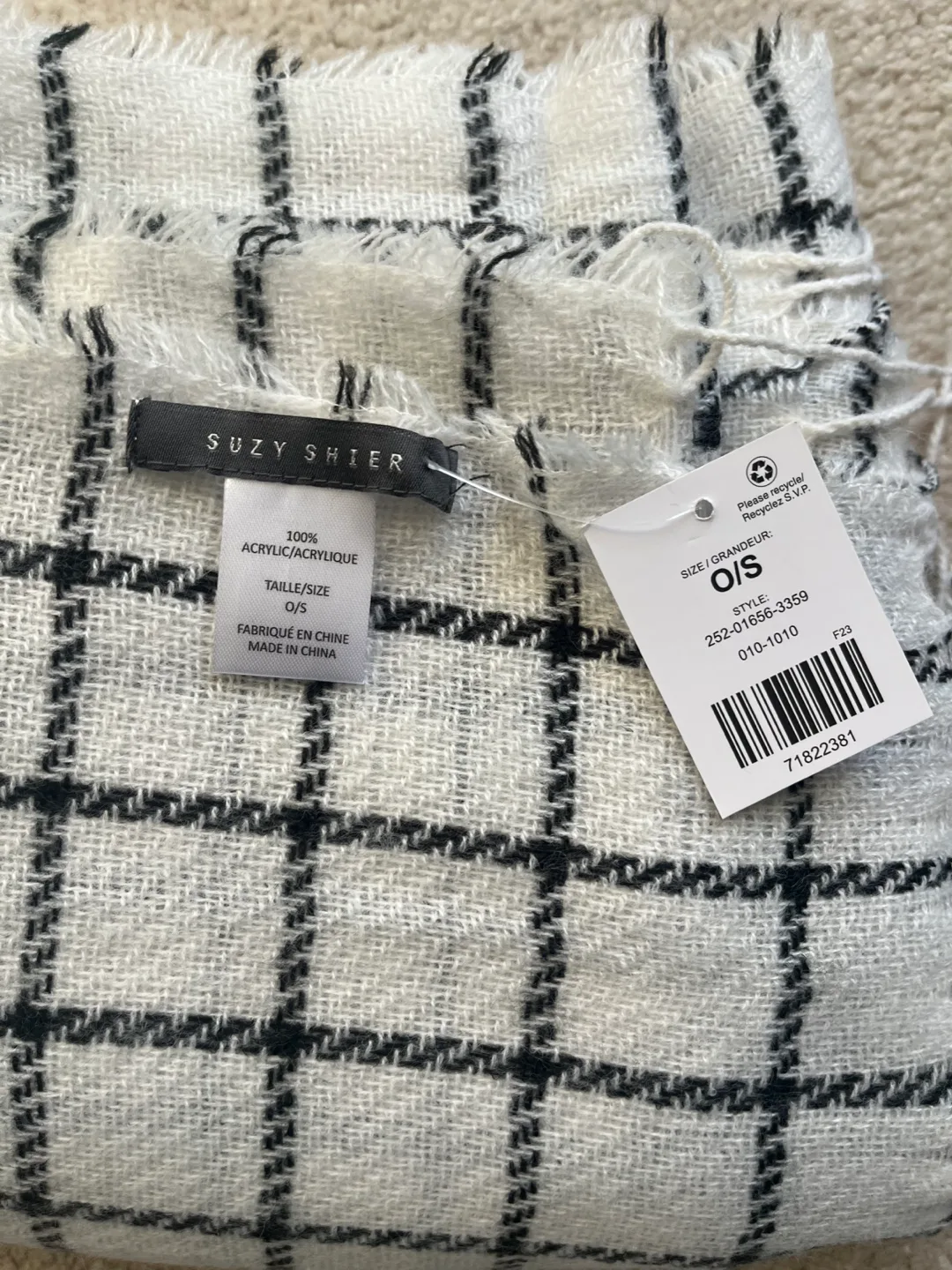 Suzy Shier White and Black Checked Scarf image indicator(2)