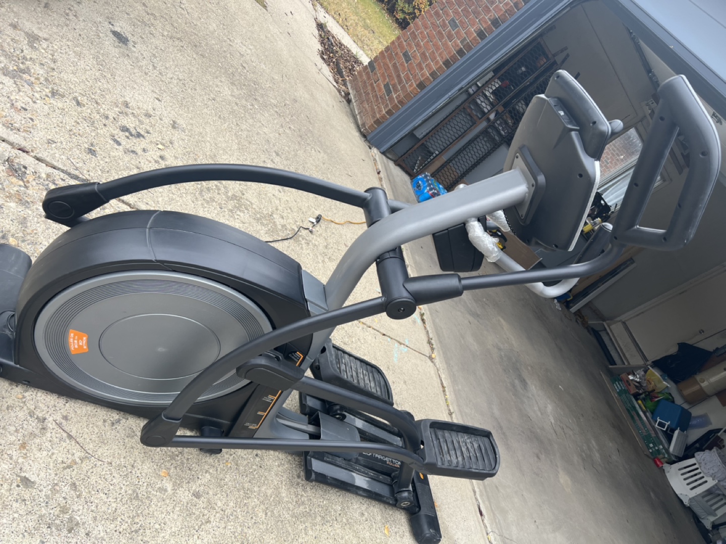 NordicTrack Elliptical 11.7 - Excellent Condition - photo 5