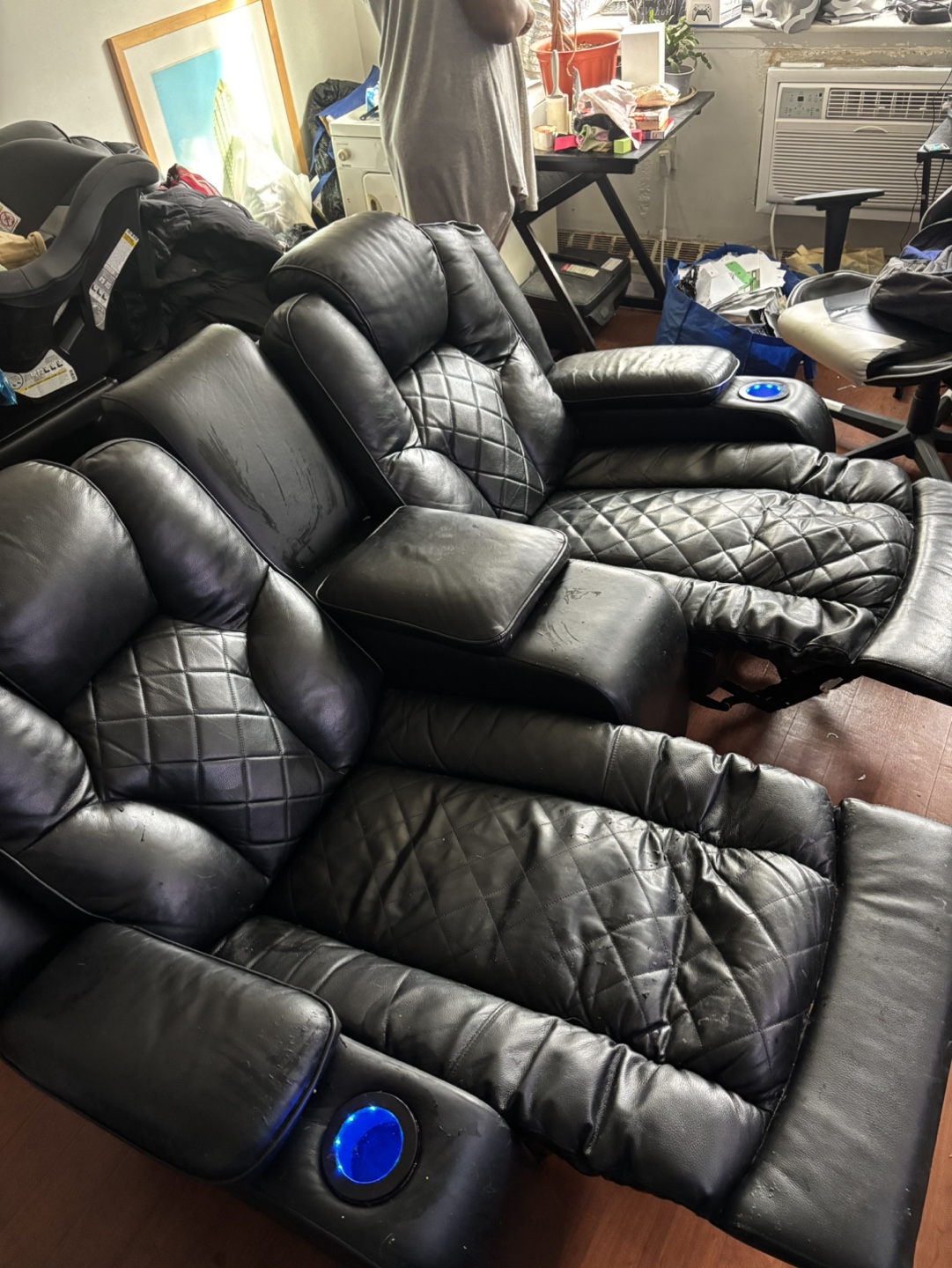 Black Leather Reclining Loveseat - photo 3