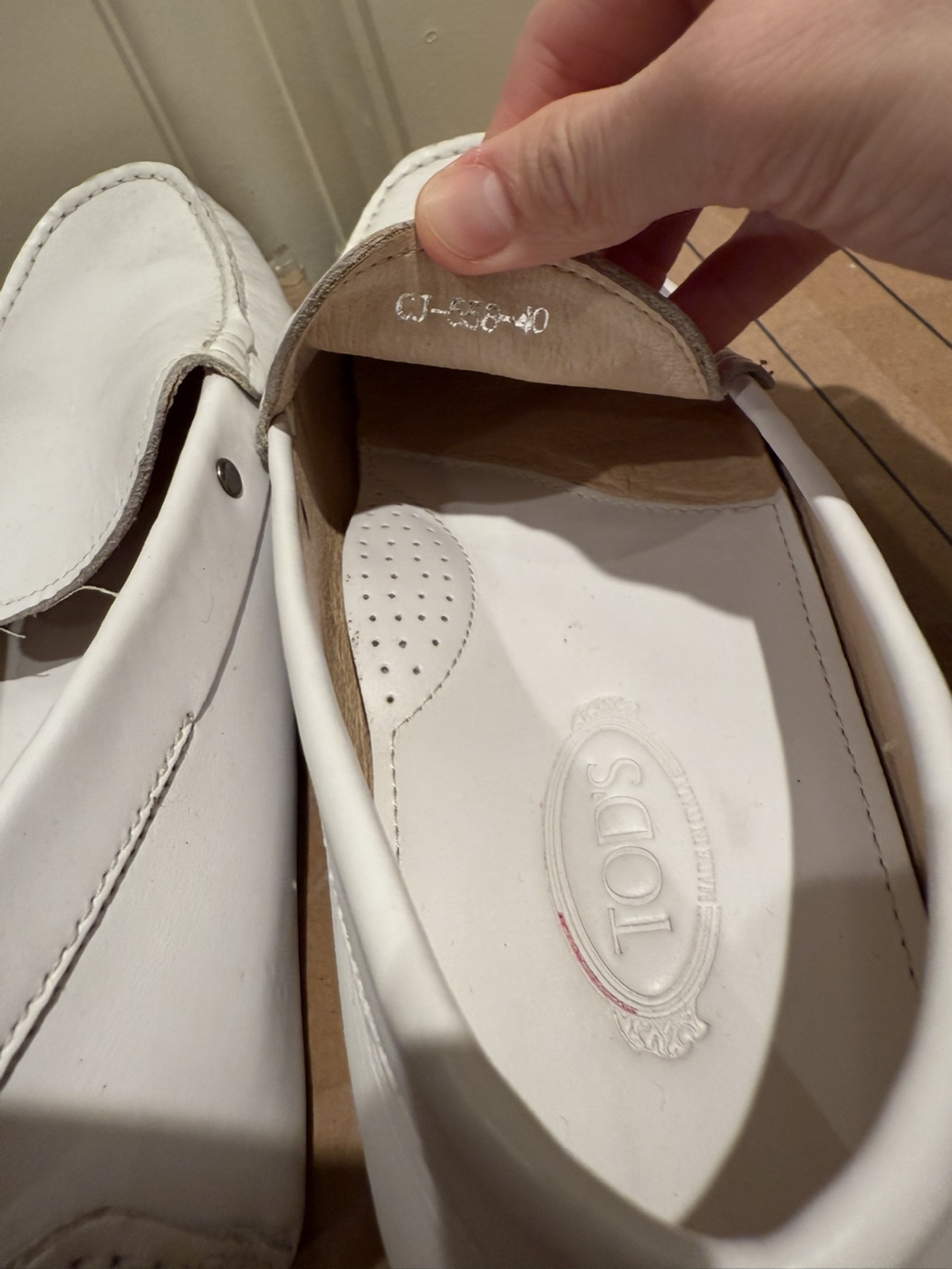 Tod’s Men’s White Leather Loafer - EU 40 - photo 4