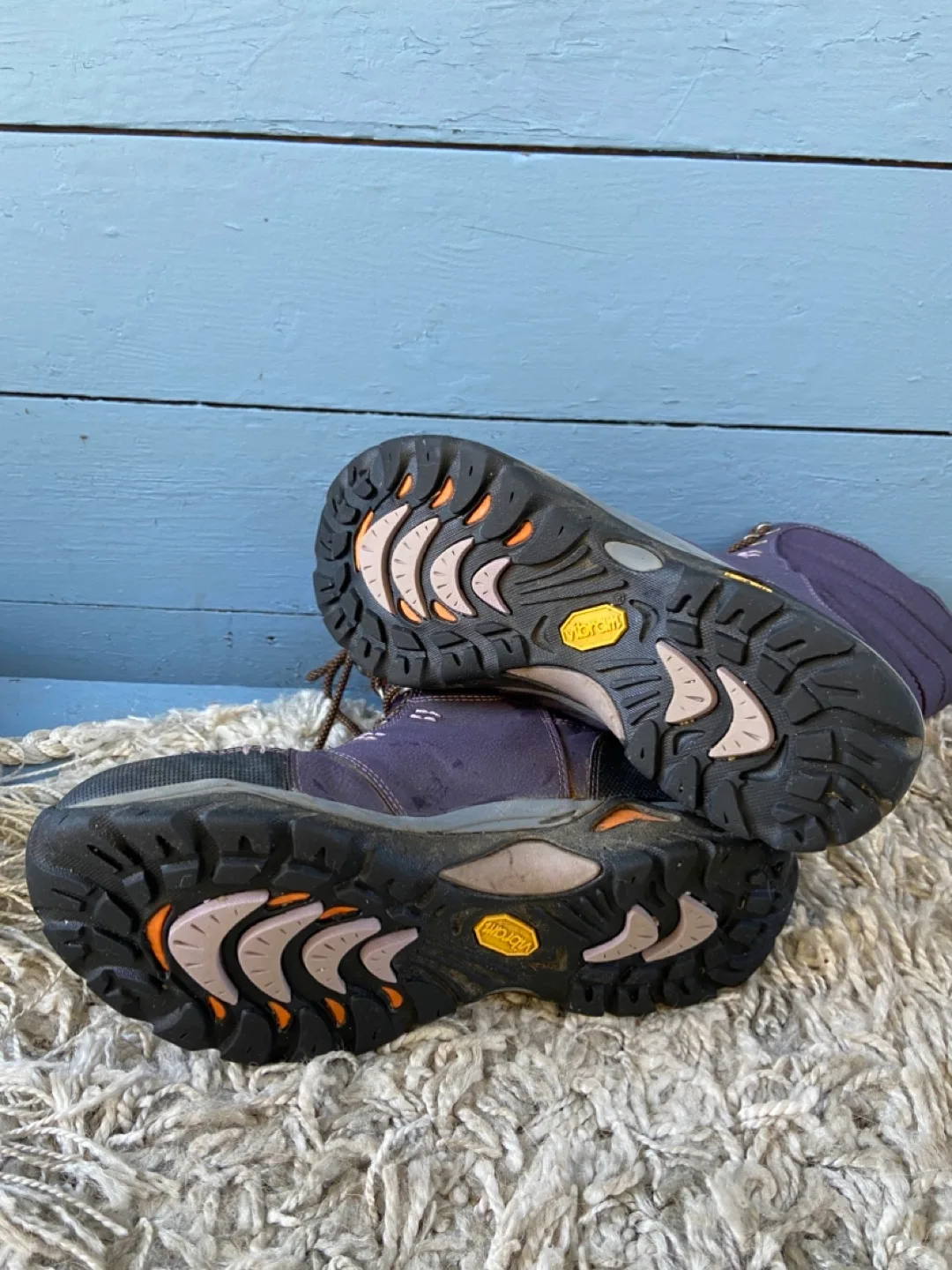 Ahnu Women's Waterproof Winter Boots - Size 7.5 image indicator(7)