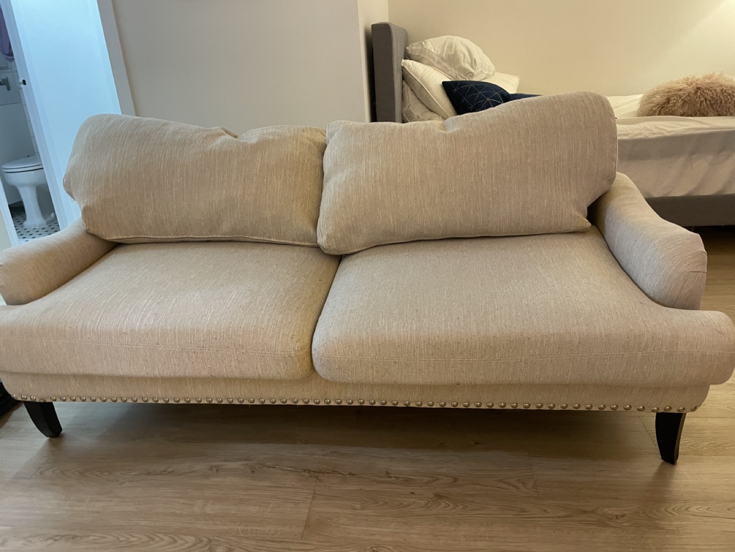Beige Sofa in Lakeview East