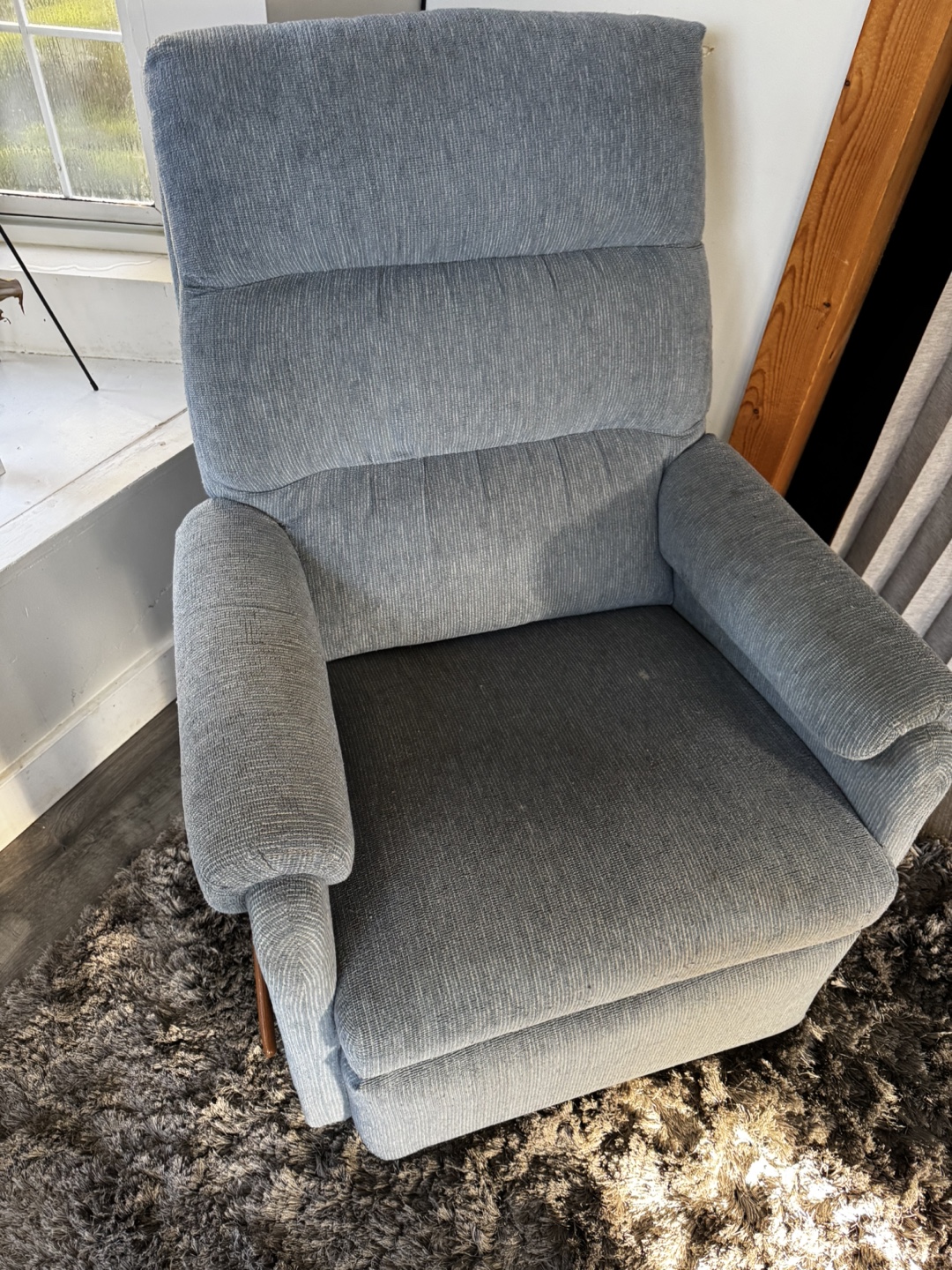Relaxing Recliner Chair