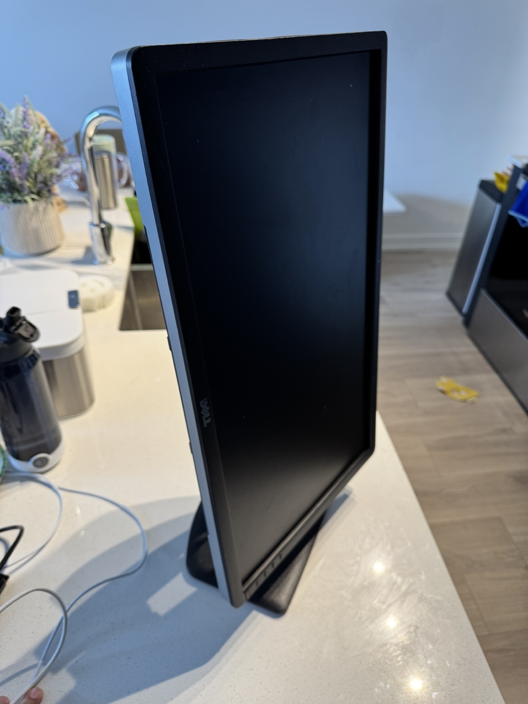 Dell Monitor 23 Inch - photo 2