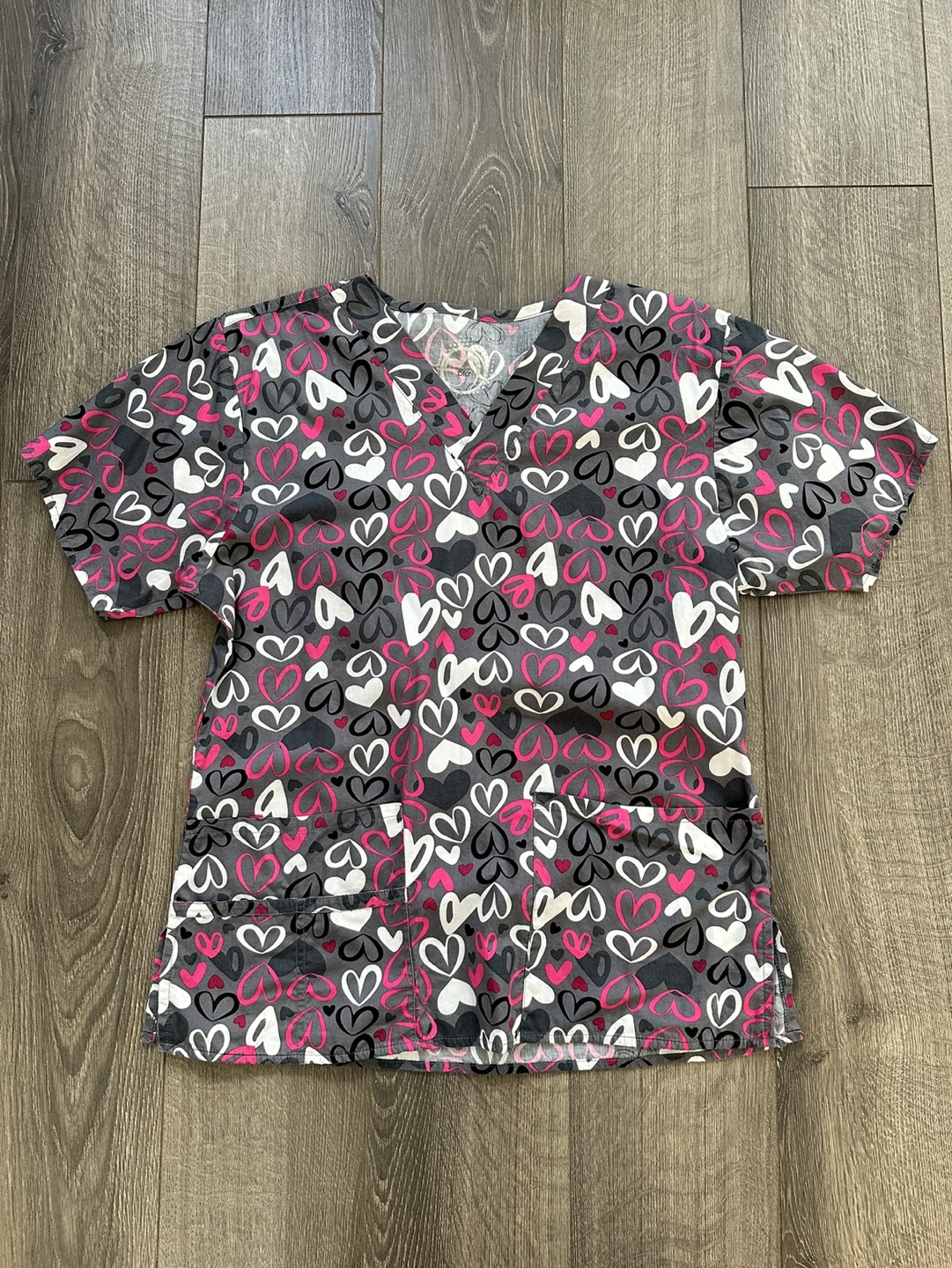 Figs Scrubs Top - Floral Prints - Size Varies - photo 3