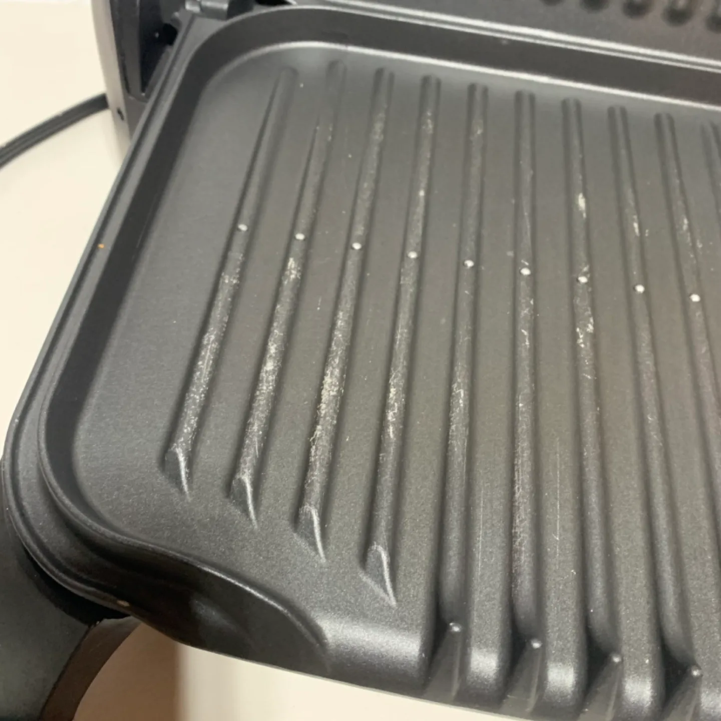 George Foreman Lean Mean Fat Reducing Grilling Machine image indicator(4)