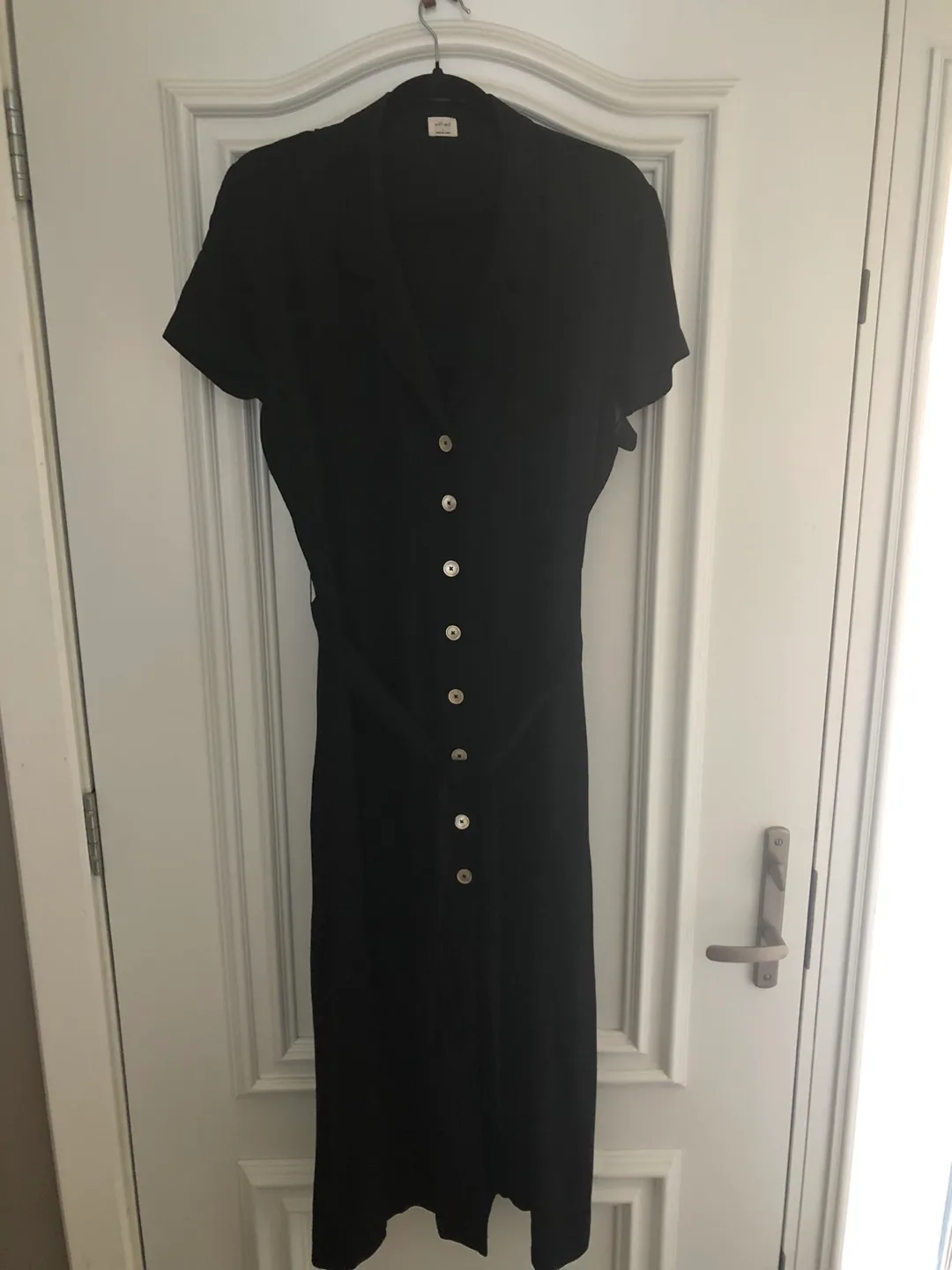 Wilfred black button-down midi dress, size L image indicator(2)