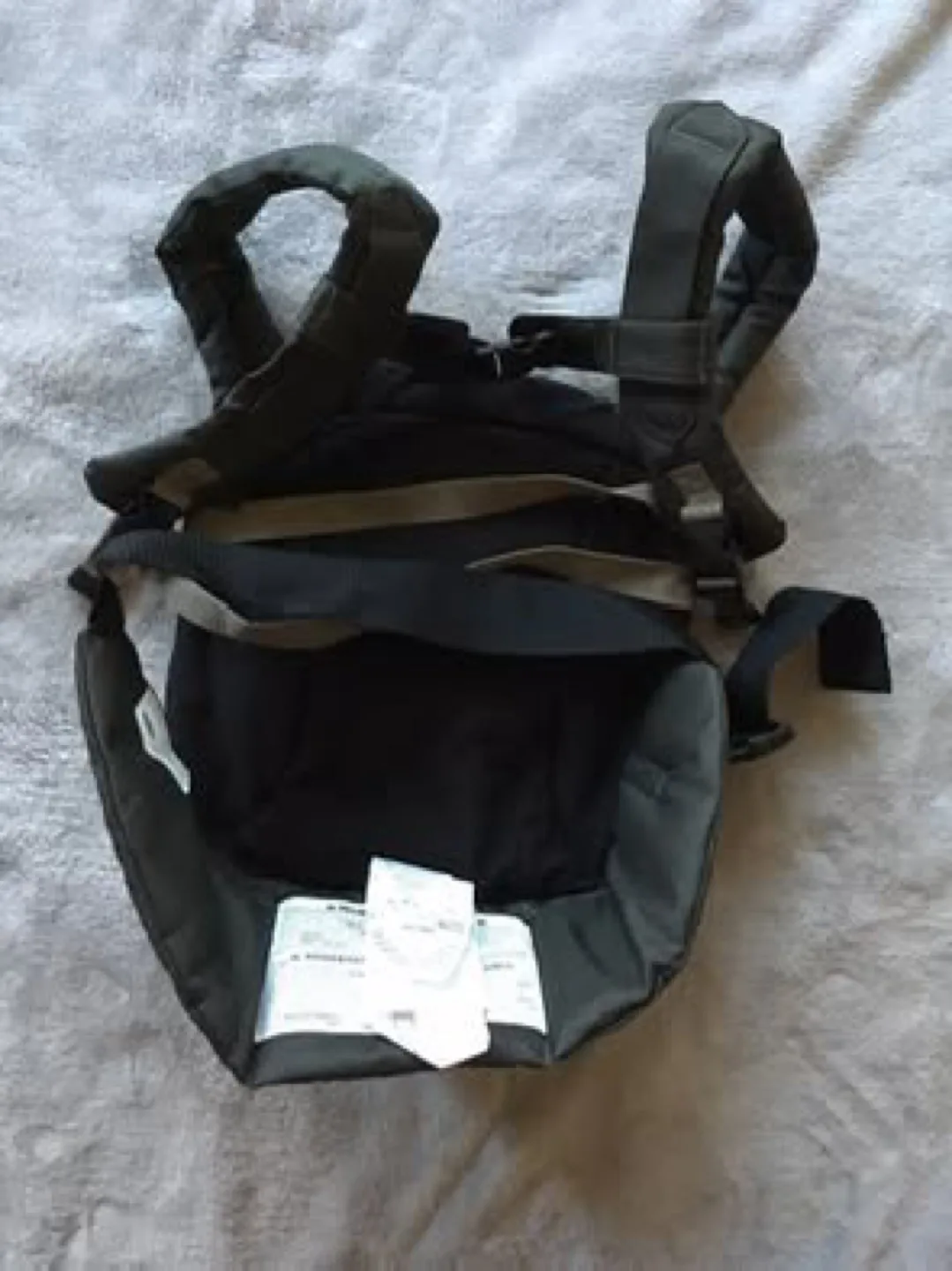 Snugli Front, Back & Hip Baby Carrier image indicator(3)