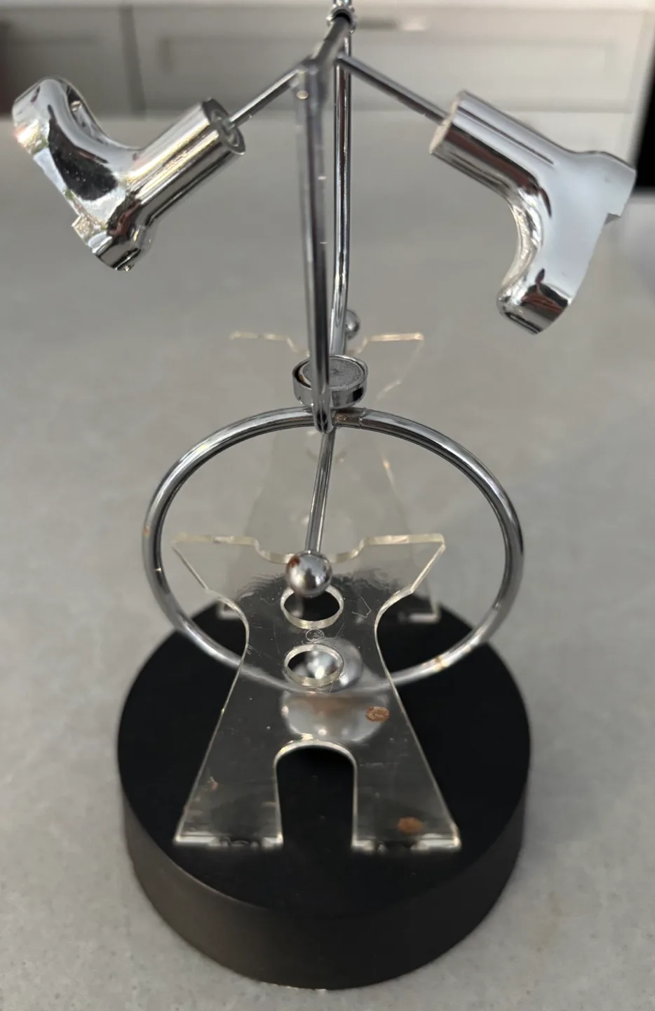 Perpetual Motion Kinetic Desk Toys image indicator(3)