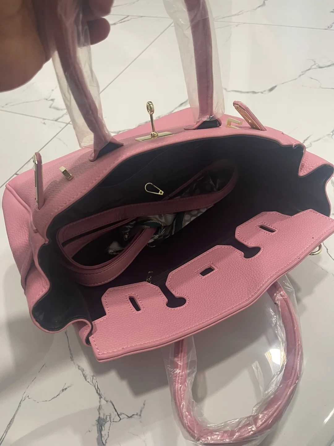 Pink Leather Handbag image indicator(3)