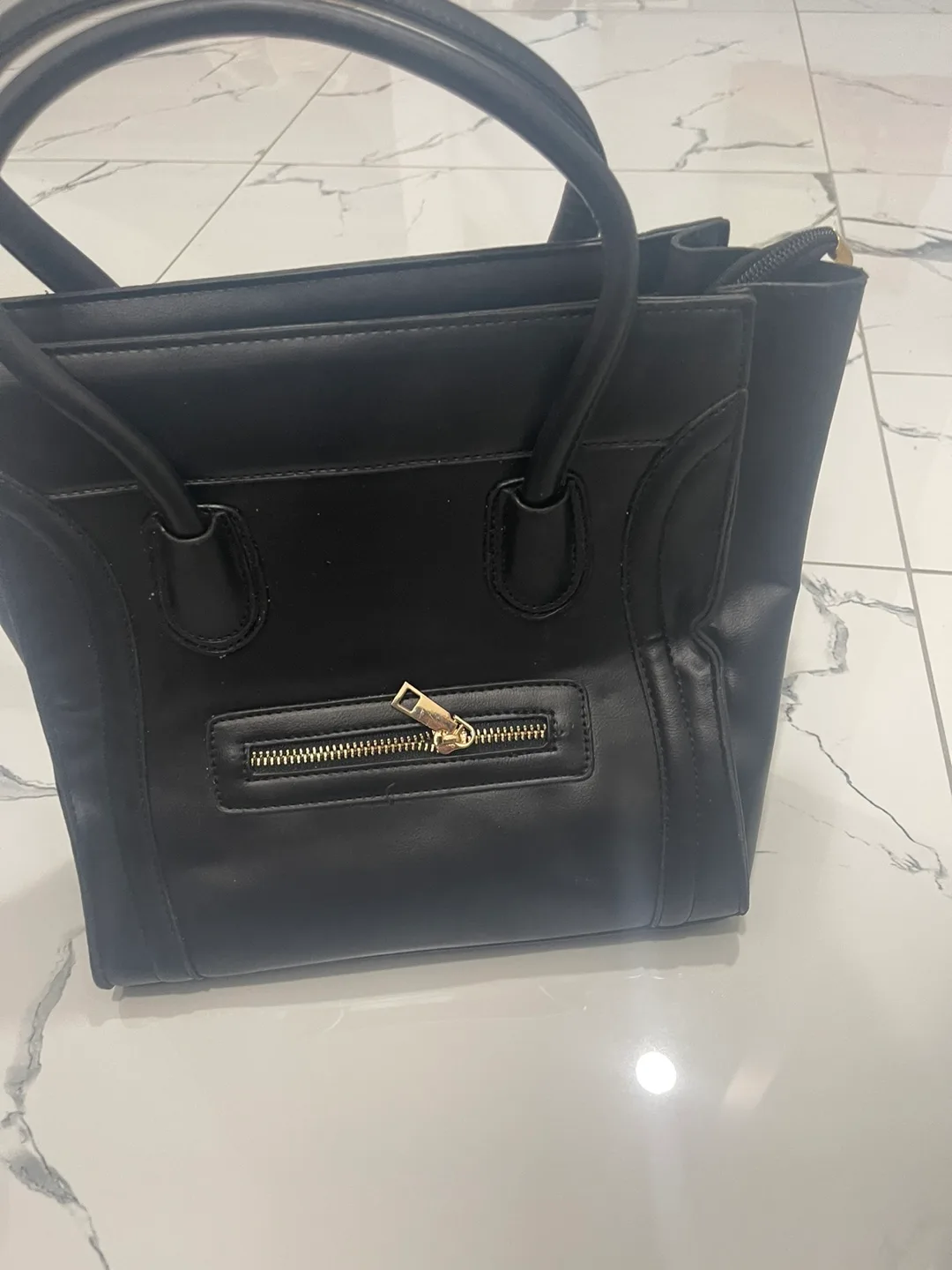 Black Tote Handbag image indicator(3)