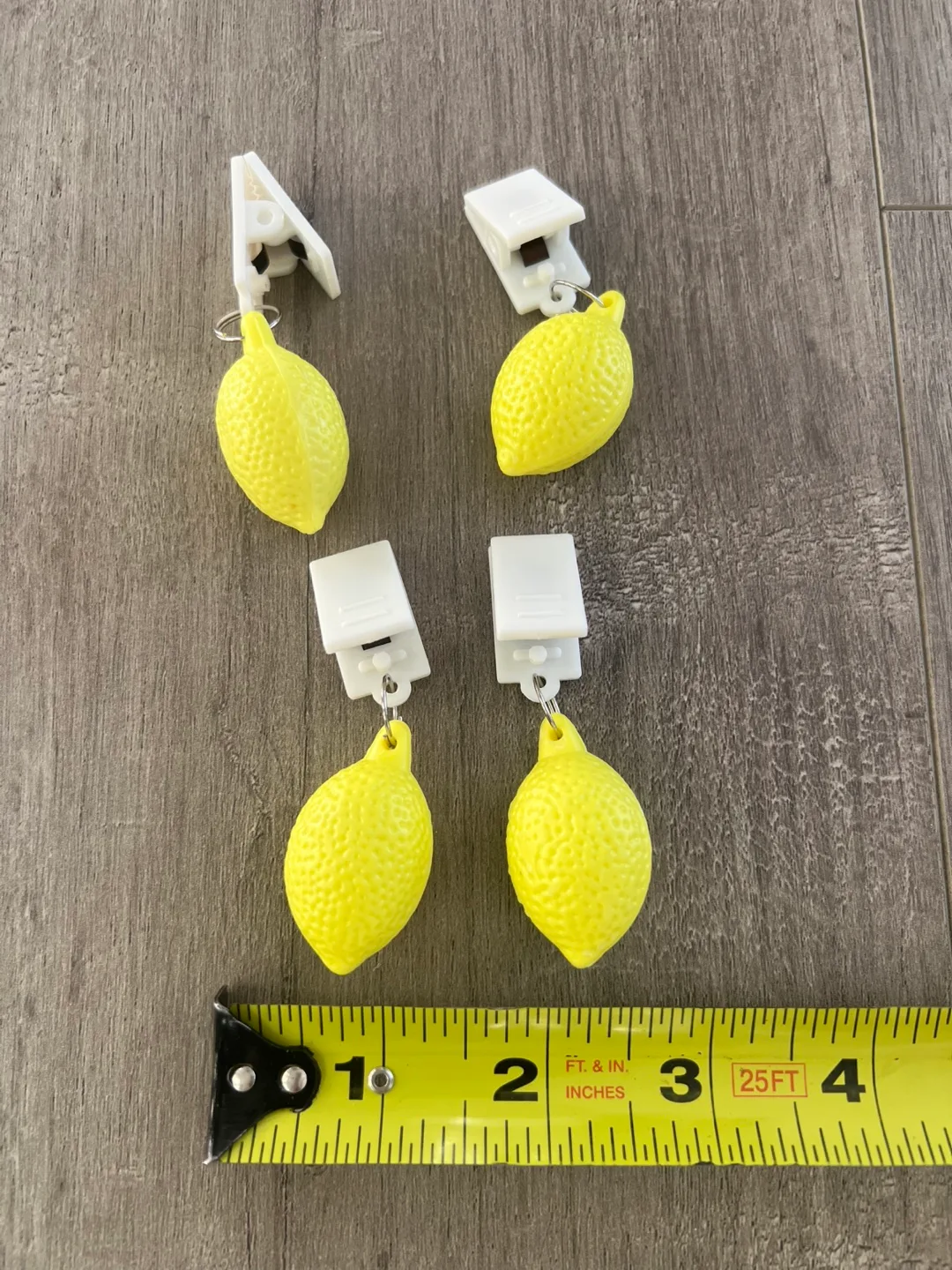 Set of Four Lemon Tablecloth Weights image indicator(5)