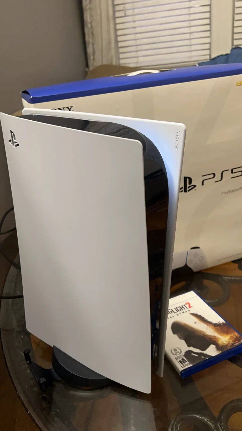 PS5 Console with Dying Light 2 Game and Controller image indicator(2)