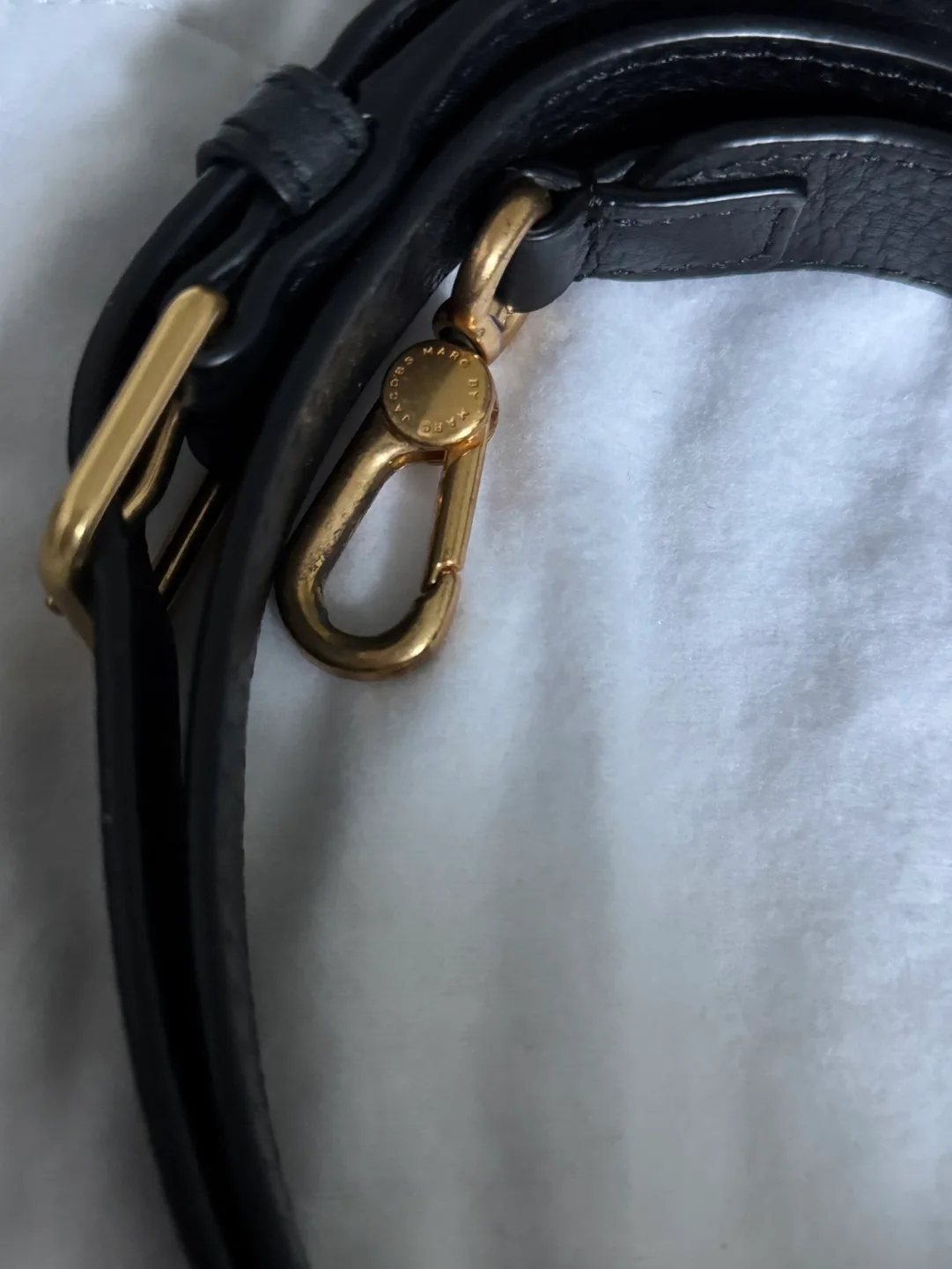 Marc by Marc Jacobs Black Leather Crossbody Bag image indicator(5)