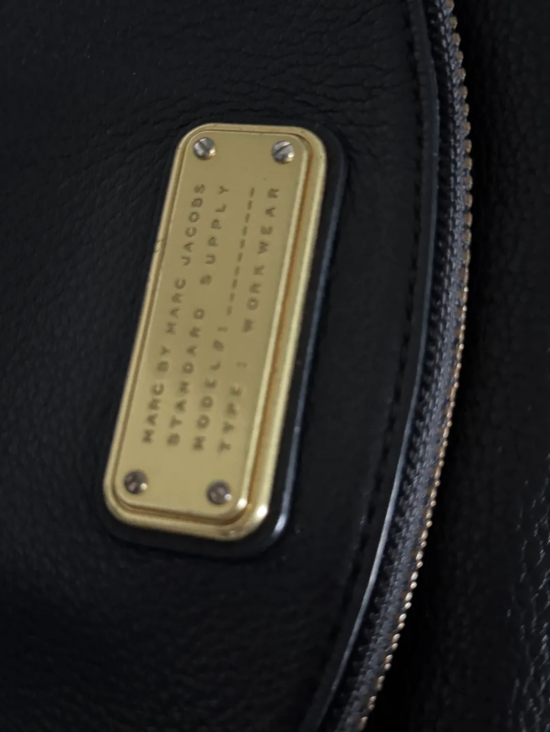 Marc by Marc Jacobs Black Leather Crossbody Bag image indicator(6)
