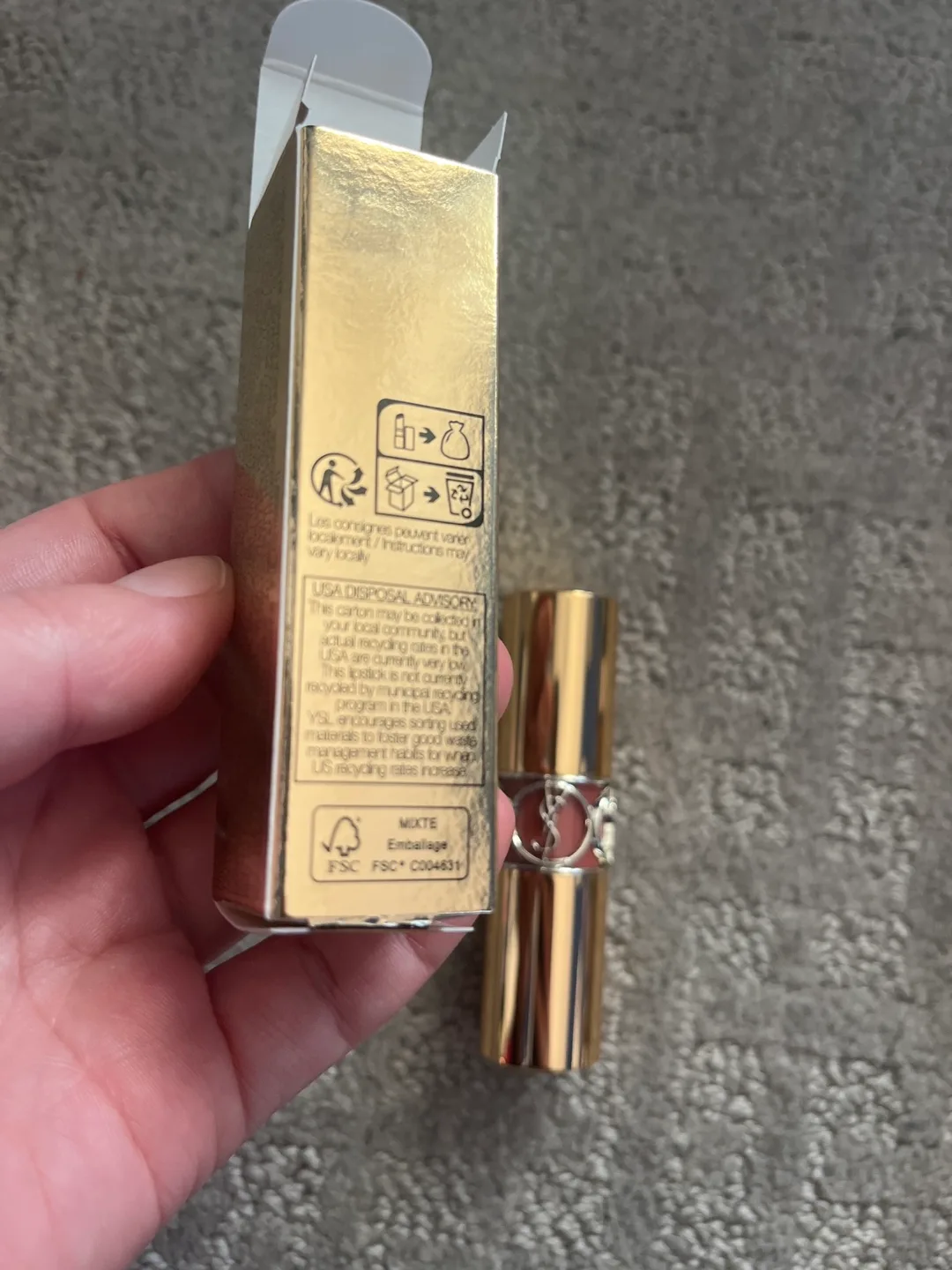 Yves Saint Laurent Rouge Volupté Shine Oil-in-Stick image indicator(4)