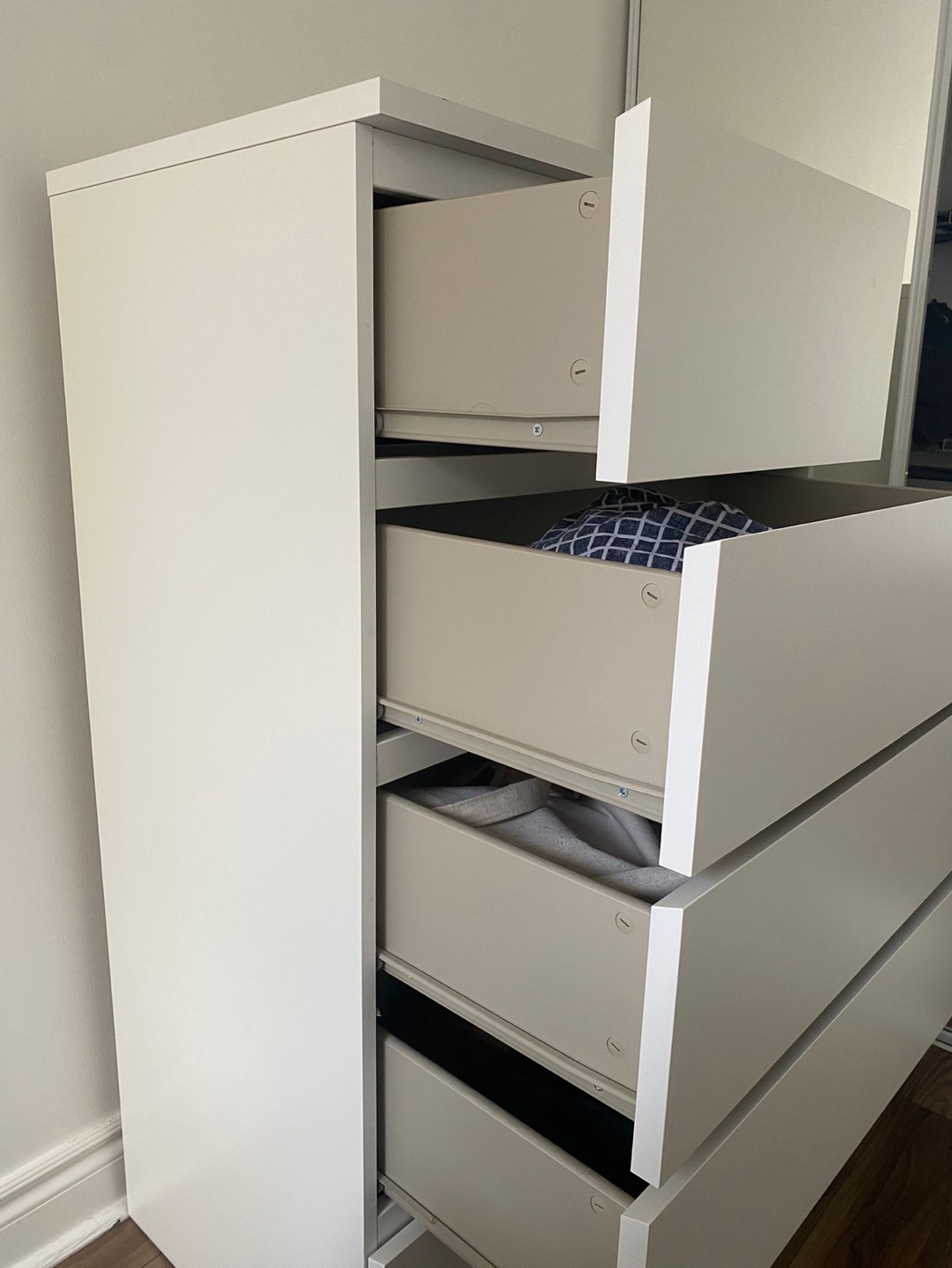 White Four-Drawer Chest - photo 2