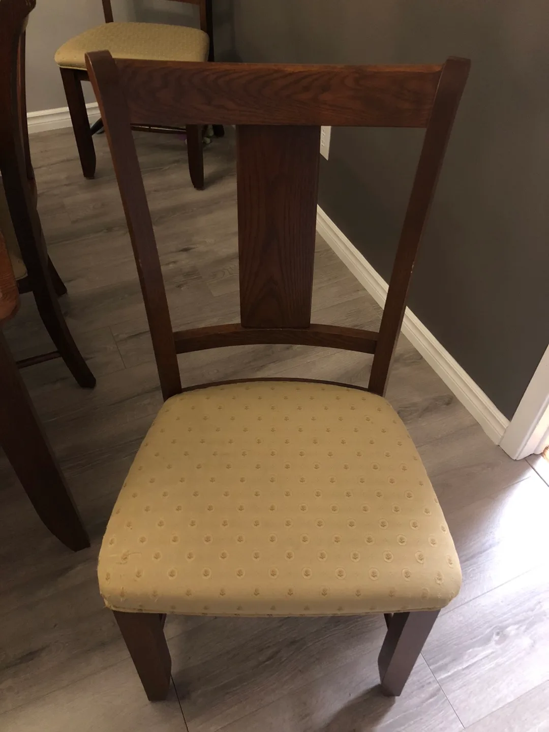 Solid Wood +8 Chairs Extendable Table image indicator(2)