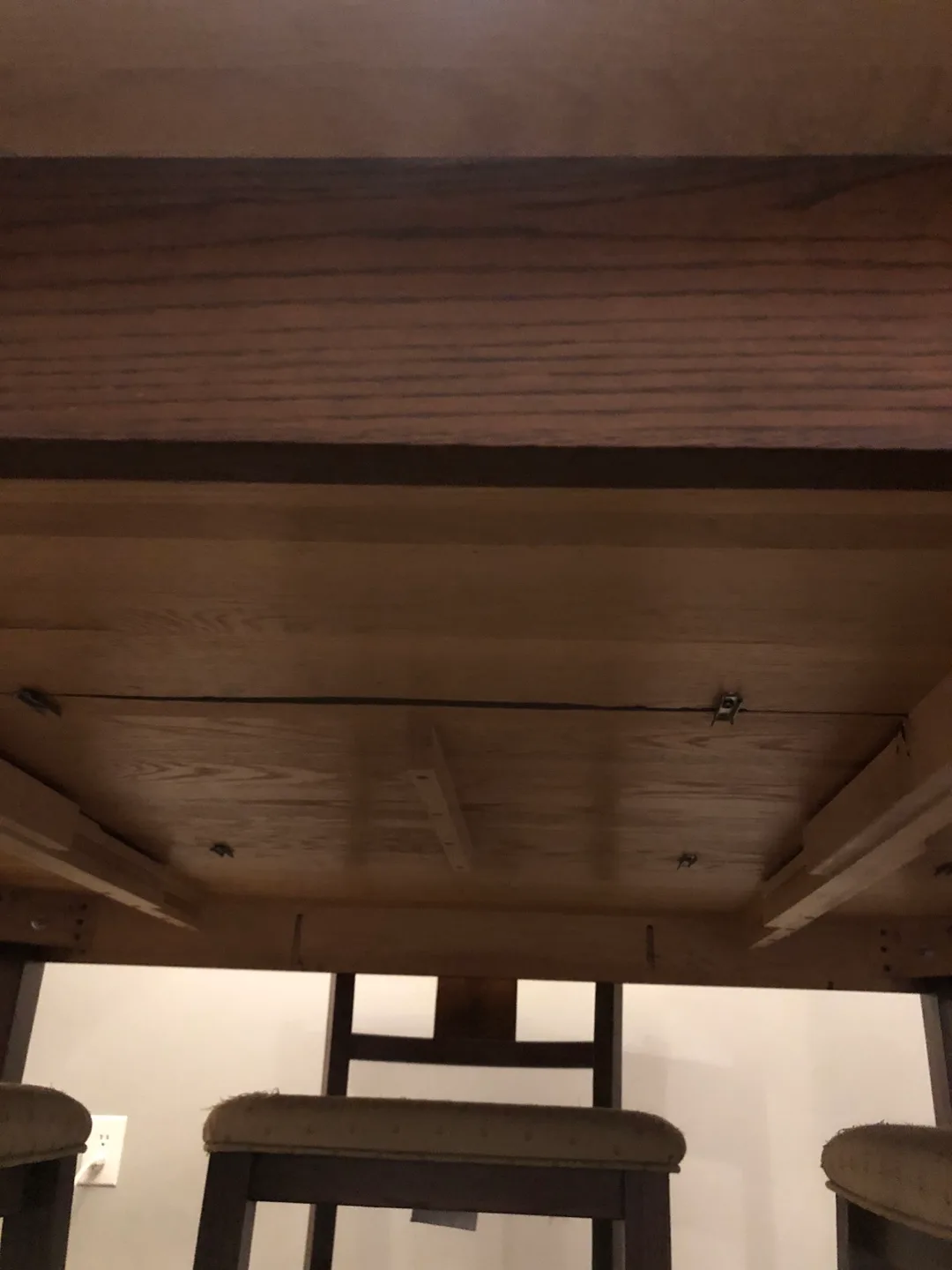 Solid Wood +8 Chairs Extendable Table image indicator(8)