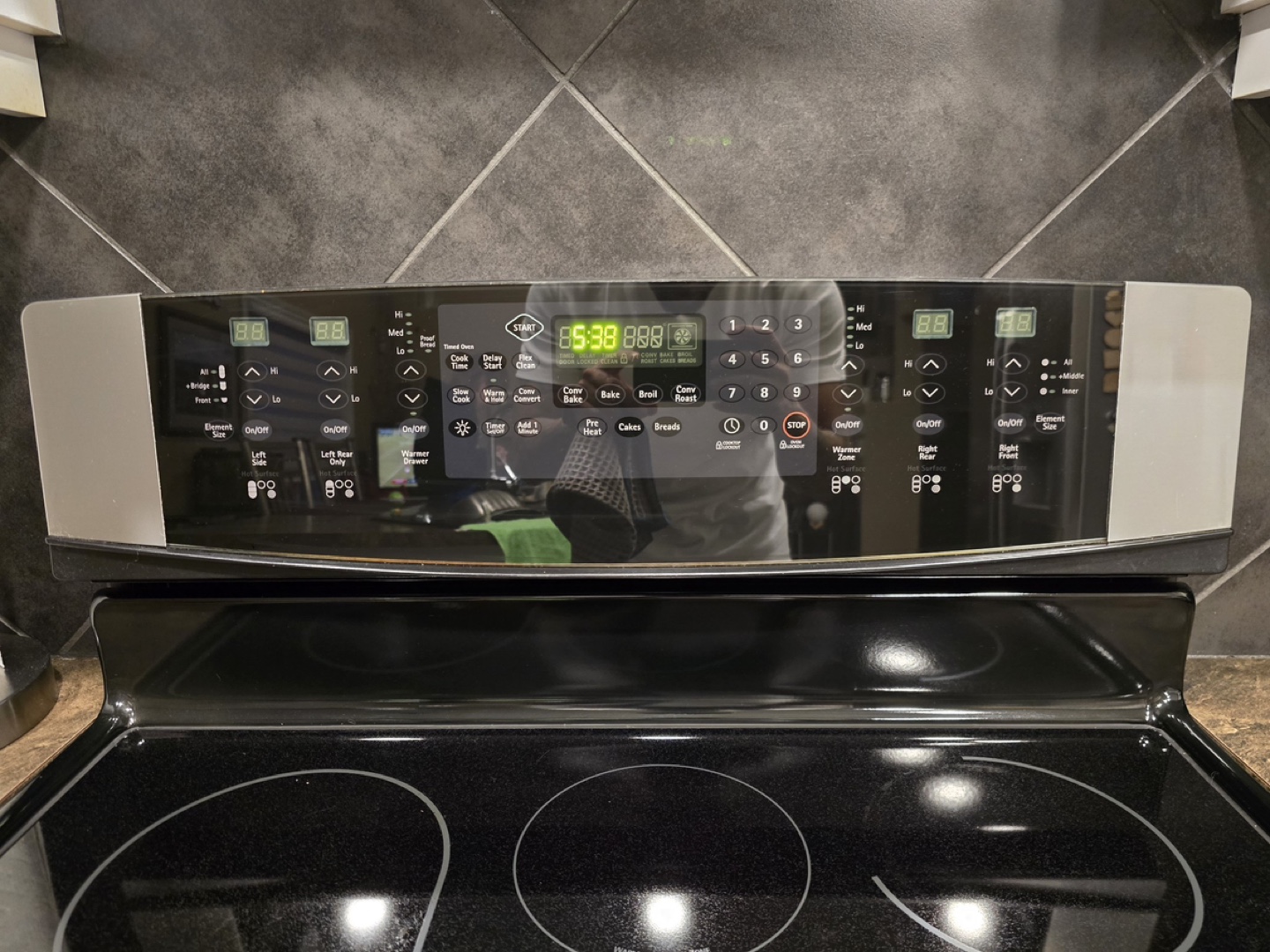 Kenmore elite stove/oven - photo 4