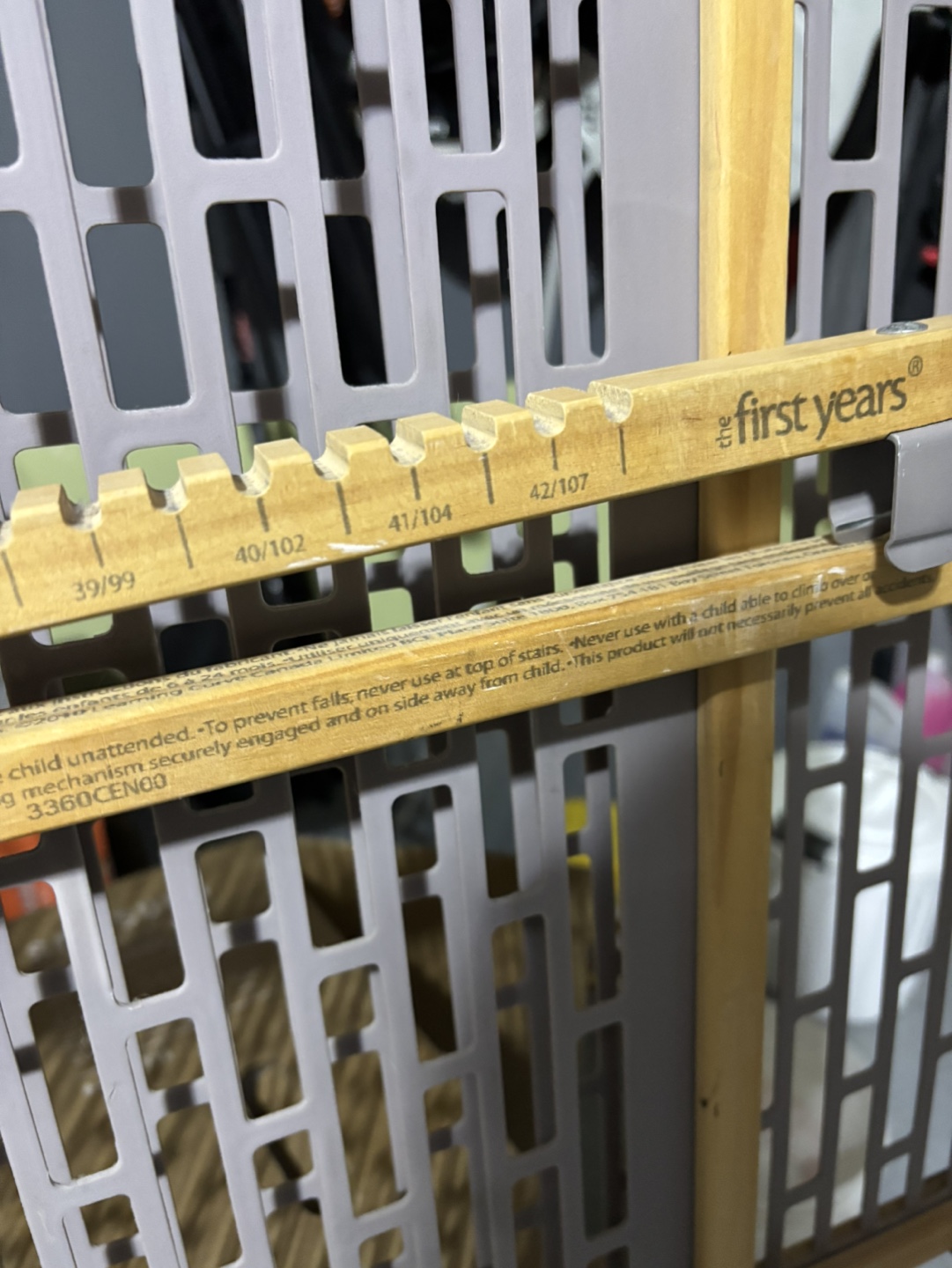 The First Years SureClose Baby Gate - photo 4