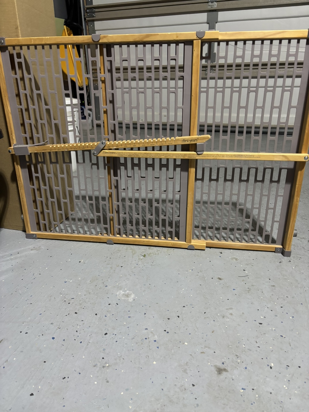The First Years SureClose Baby Gate