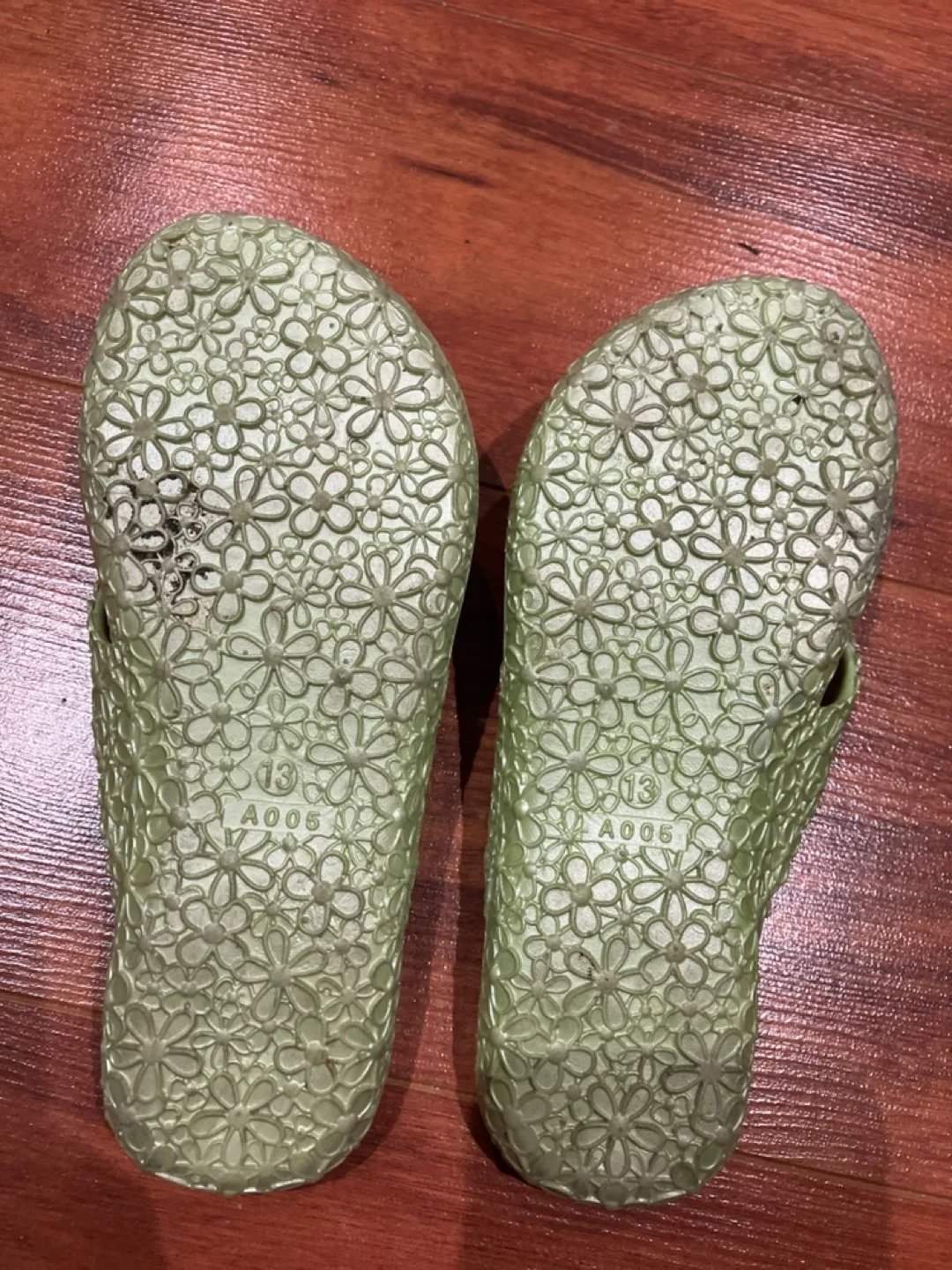 Women's Sport Sandals Size 13 image indicator(2)