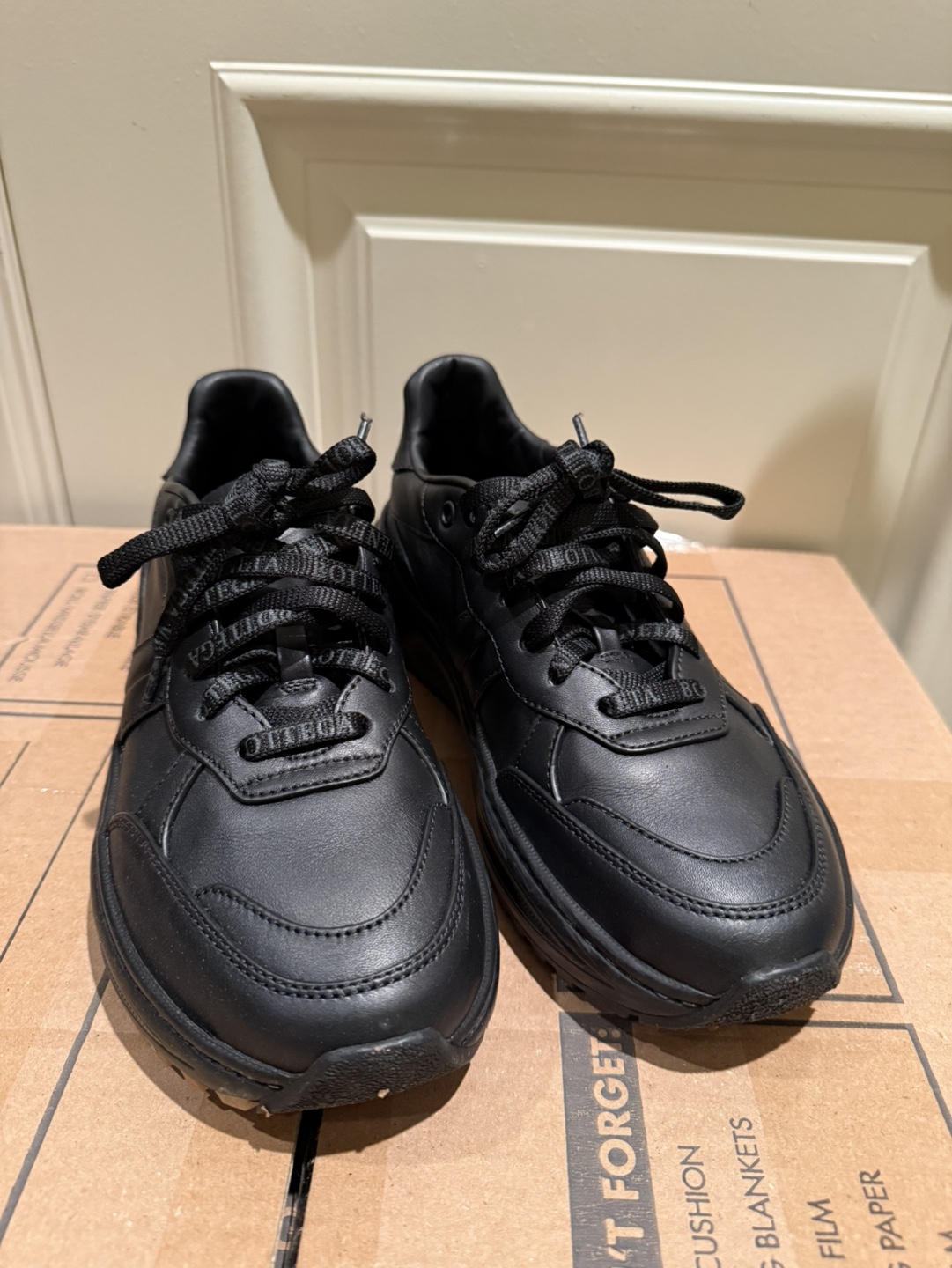 Bottega Veneta Men’s Sneakers - EU 39.5 - photo 2