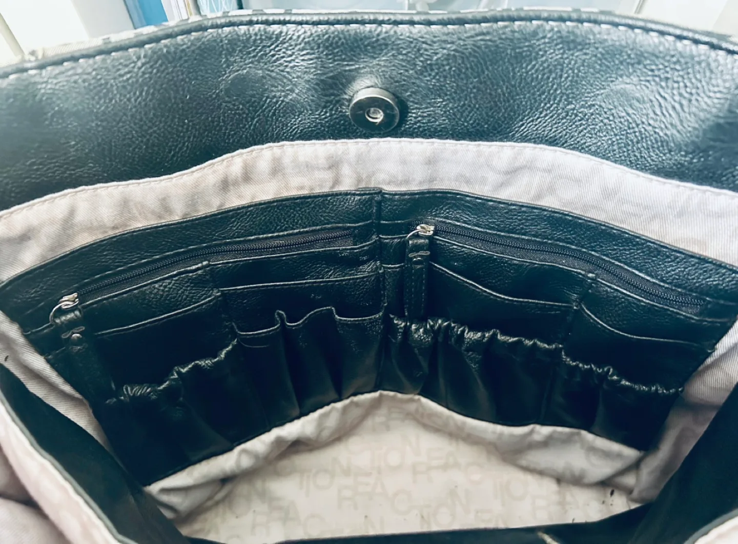 Kenneth Cole Reaction Tote/Laptop Bag image indicator(5)