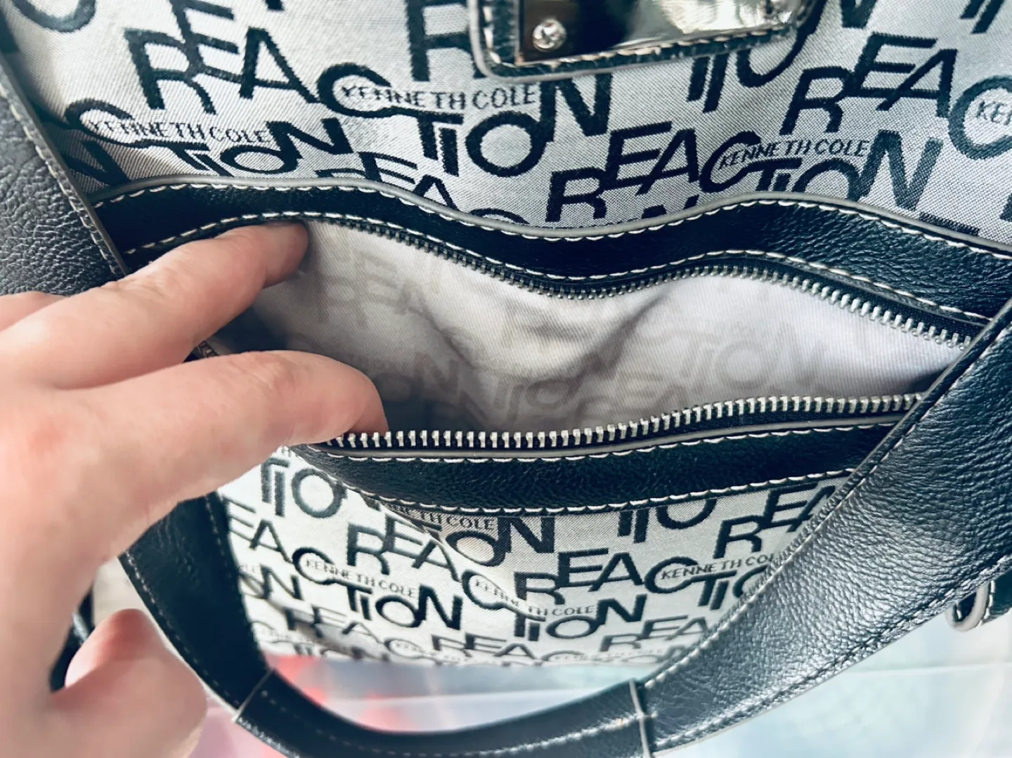 Kenneth Cole Reaction Tote/Laptop Bag image indicator(7)