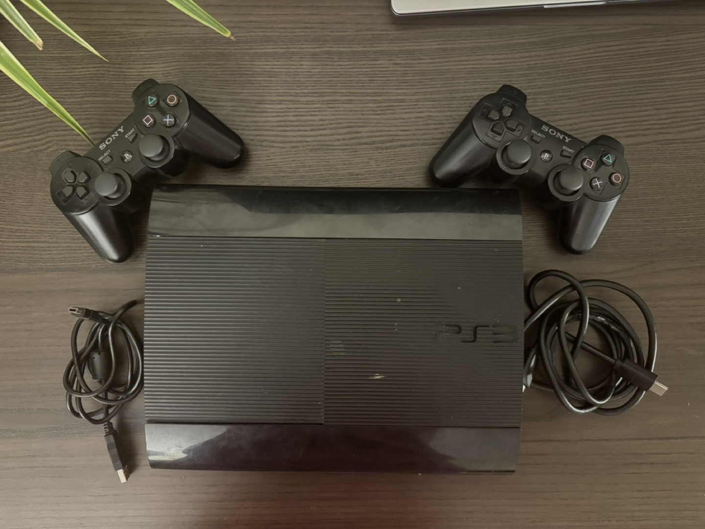 PS3 Console with 2 Controllers and 18 Games - photo 2