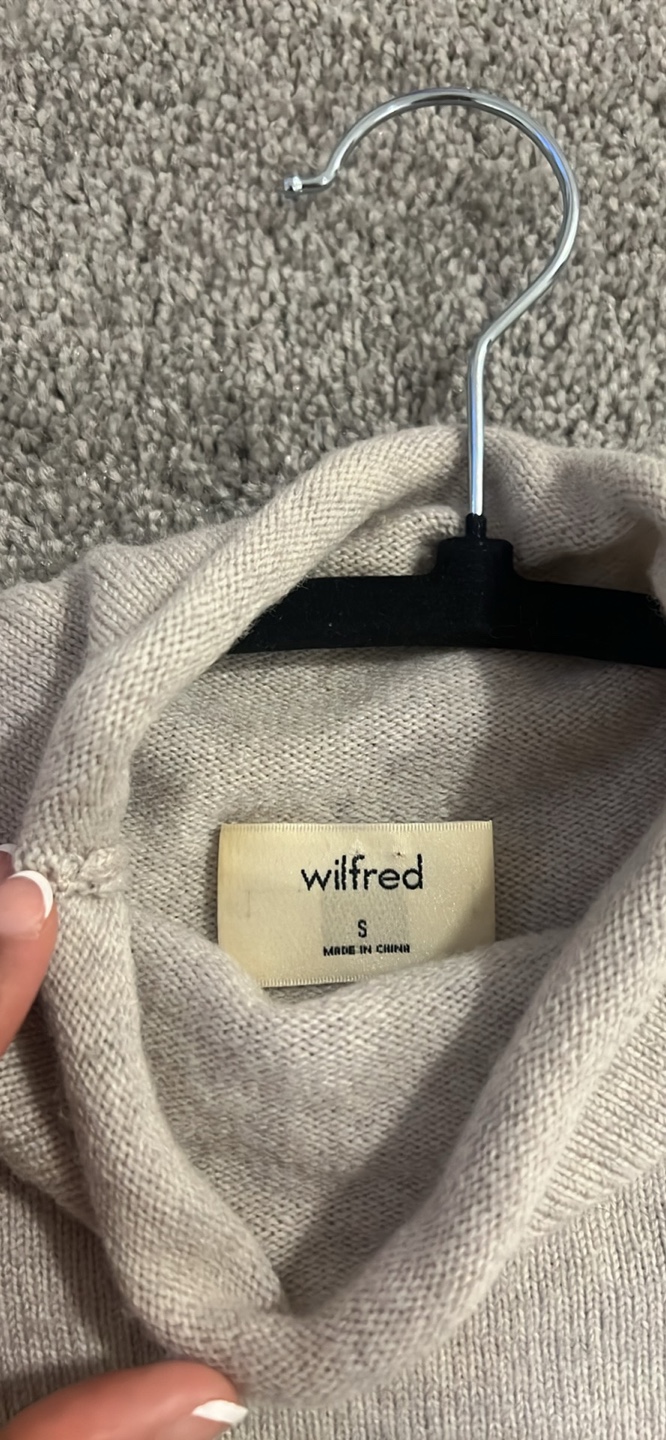 Aritzia Wilfred Cashmere Mock Neck Sweater