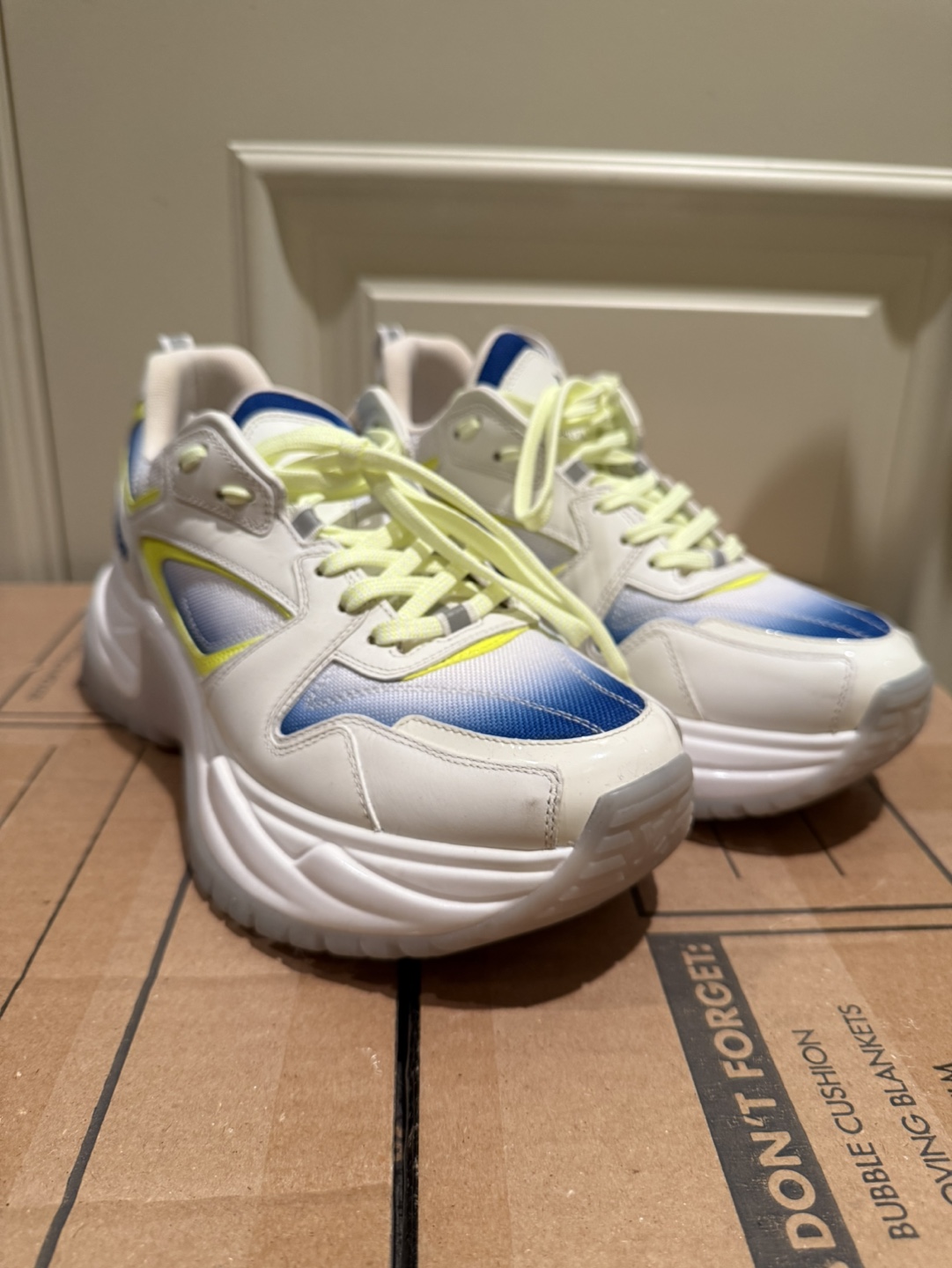 Louis Vuitton Men’s Sneakers  - US 7 / UK (LV) 6 / EU 40