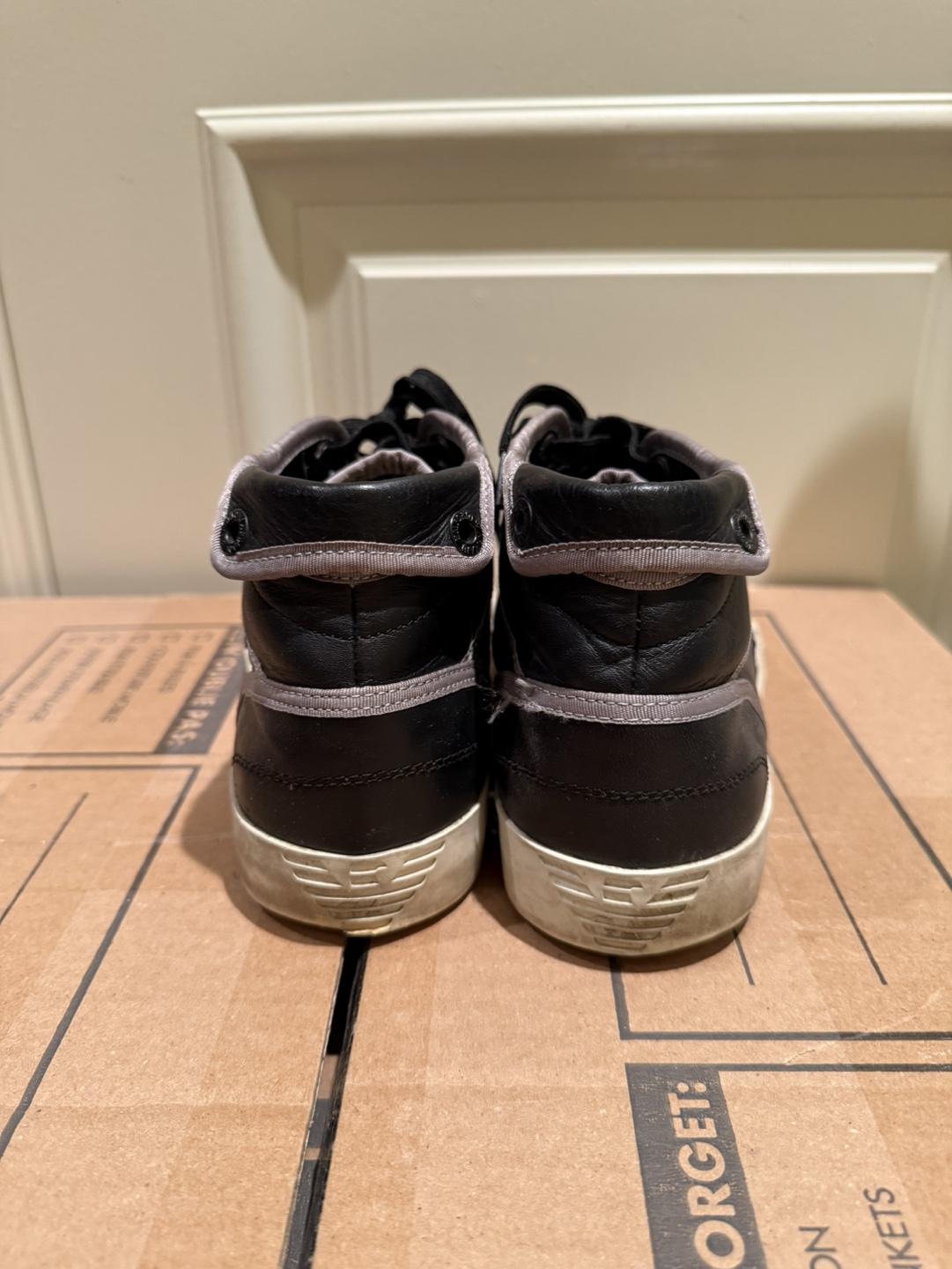 Emporio Armani Men's Sneakers - EUR 40 - photo 2