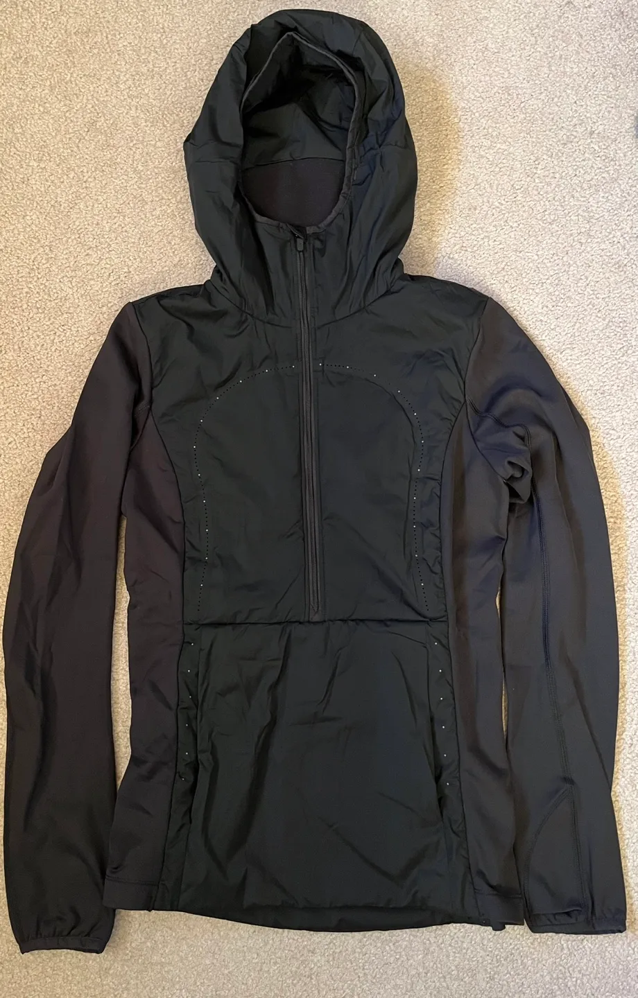 Lululemon Lot Size 4 image indicator(2)