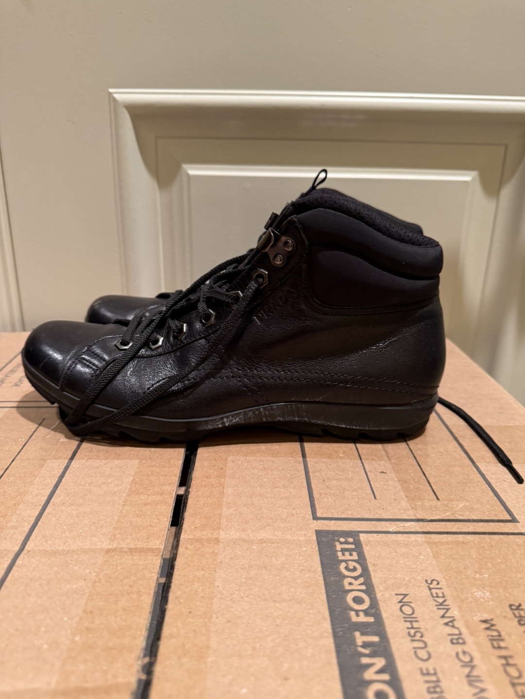 Prada Men’s Black Boots Size - 40 - photo 3
