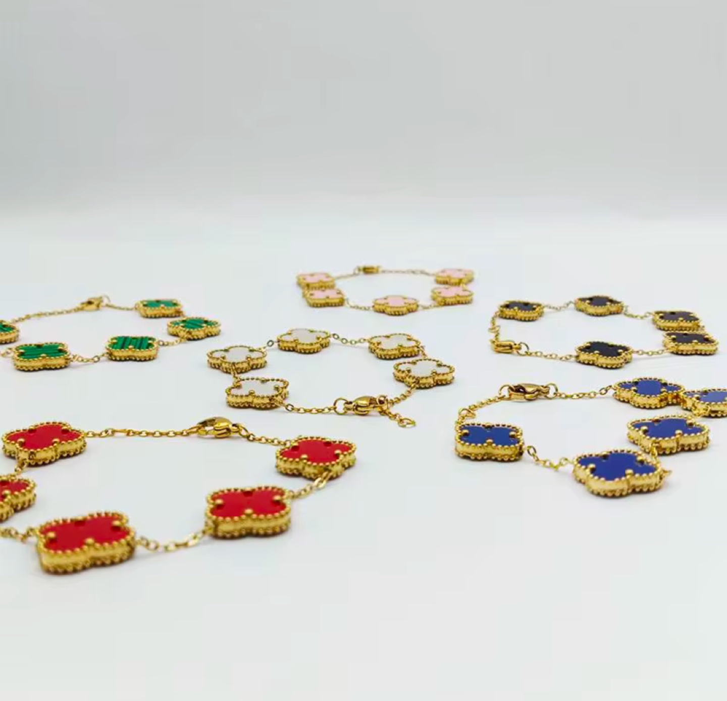 Elegant Gold Clover Bracelet with Various Coloured Stones - photo 5