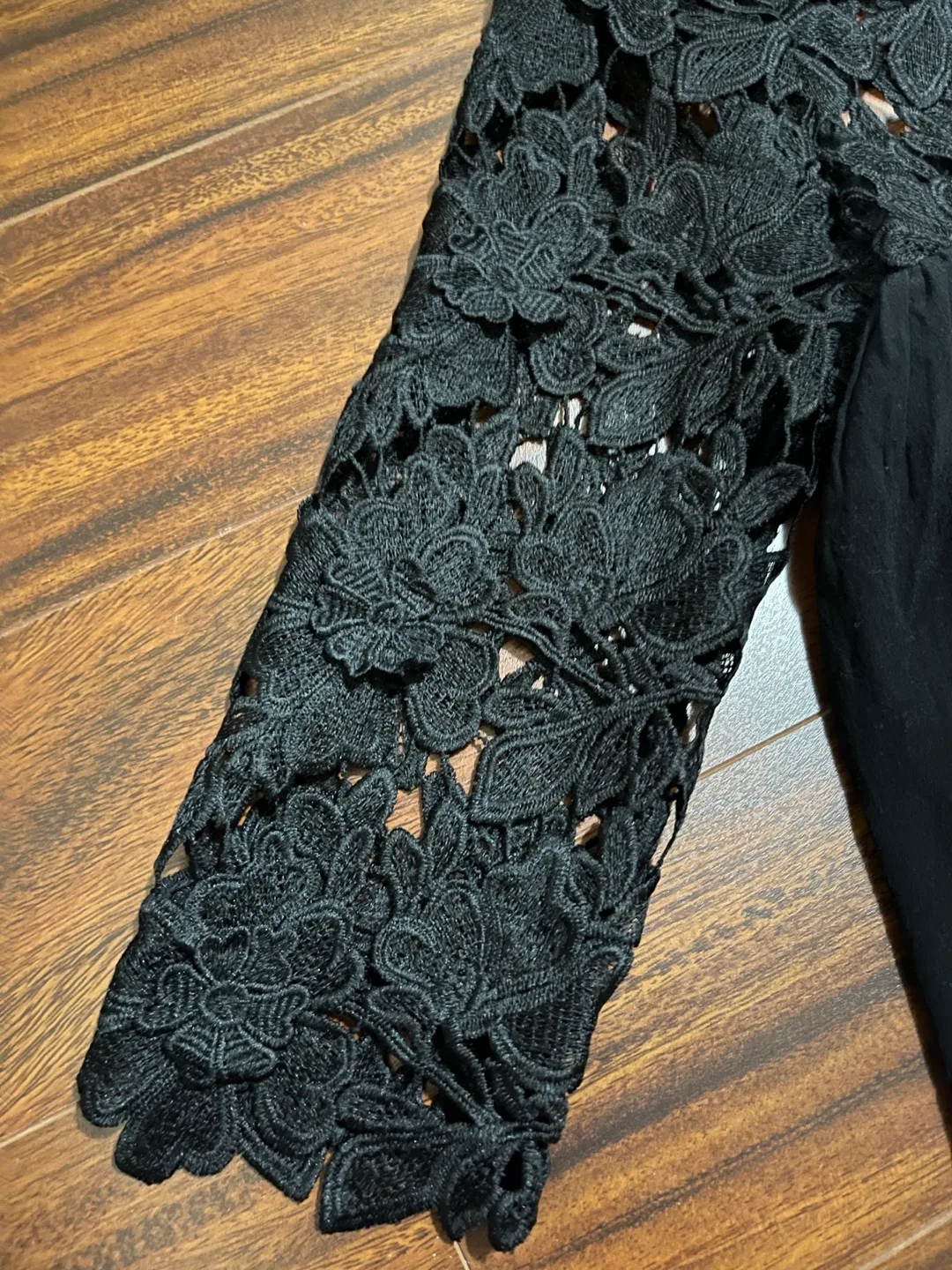 Guest Editor women’s small lace 3/4 sleeve babydoll top, black image indicator(2)