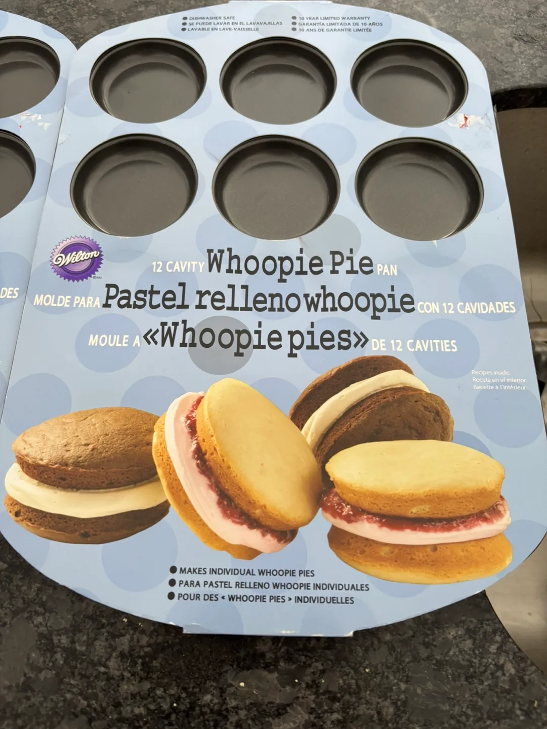 BRAND NEW Wilton 12-Cavity Whoopie Pie Pan (2 Pack) image indicator(3)