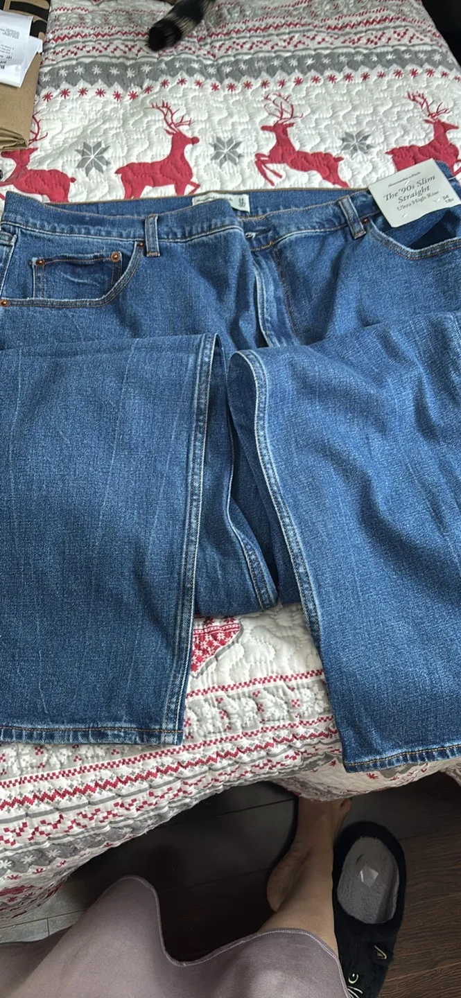 REDUCED! NEW Abercrombie & Fitch womens 34 stylish jeans image indicator(2)