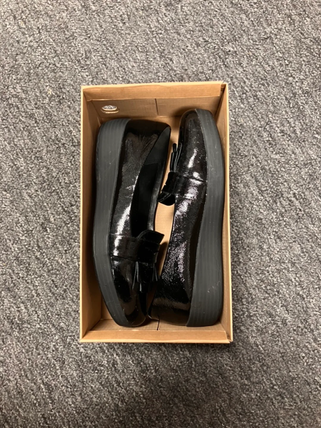 FitFlop Women's Black Patent Leather Loafers image indicator(2)