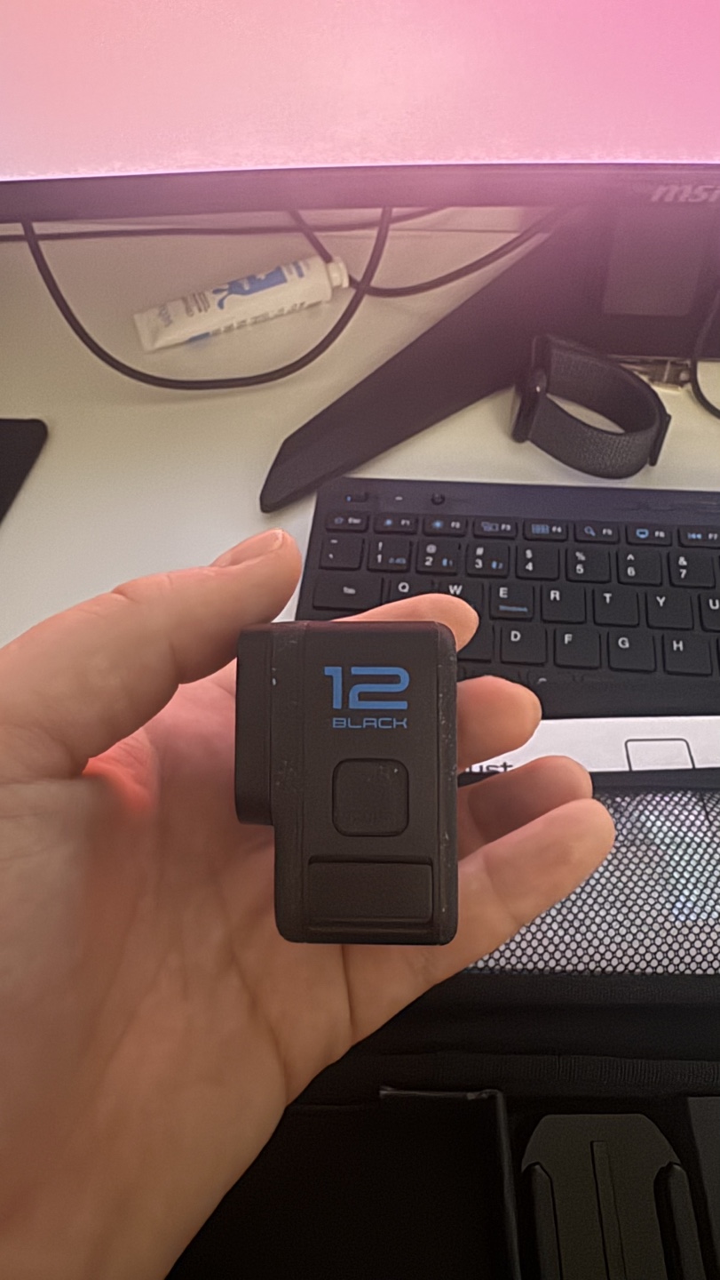 GoPro HERO12 Black – Perfect Condition + 128GB Card & Extras! - photo 2