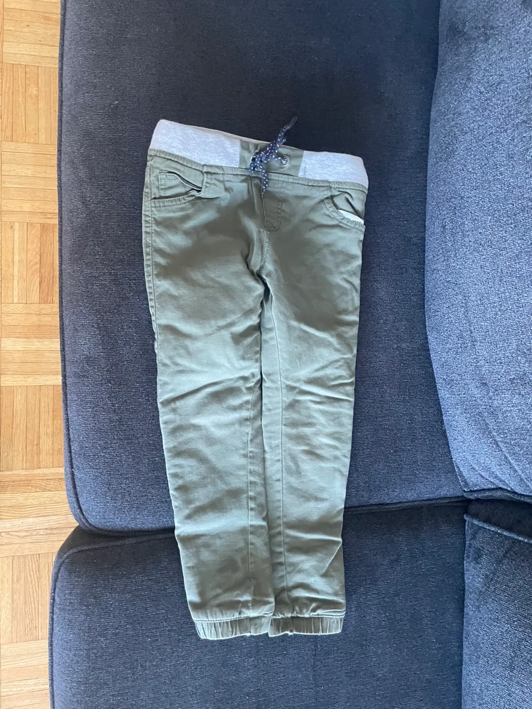 2 Pairs of Boys' Pants - Sizes 2T/3T image indicator(5)